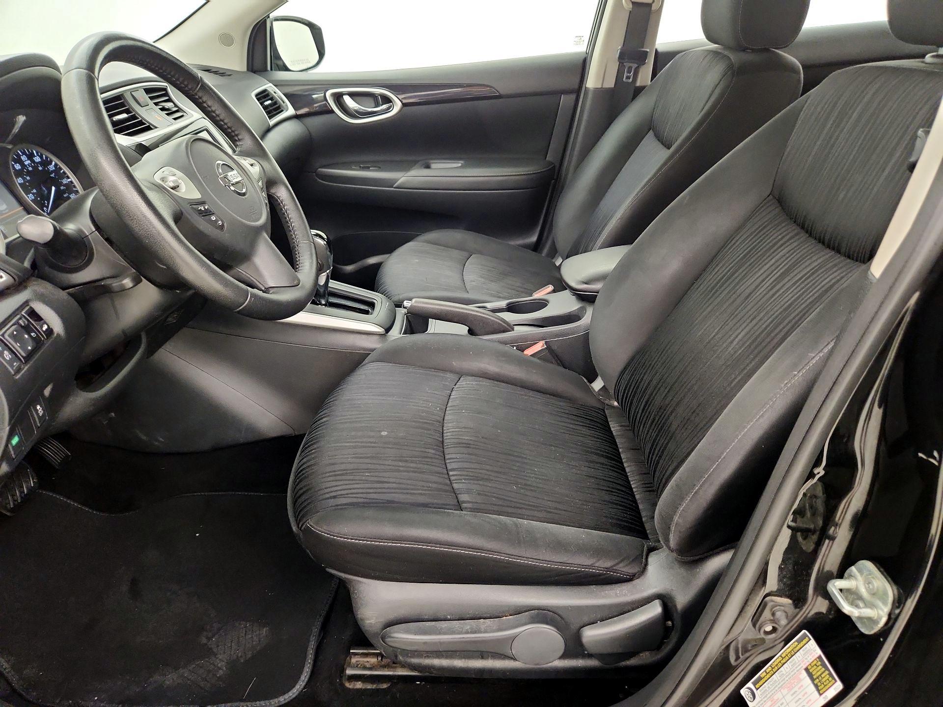 Thumbnail: 2019 Nissan Sentra - 19