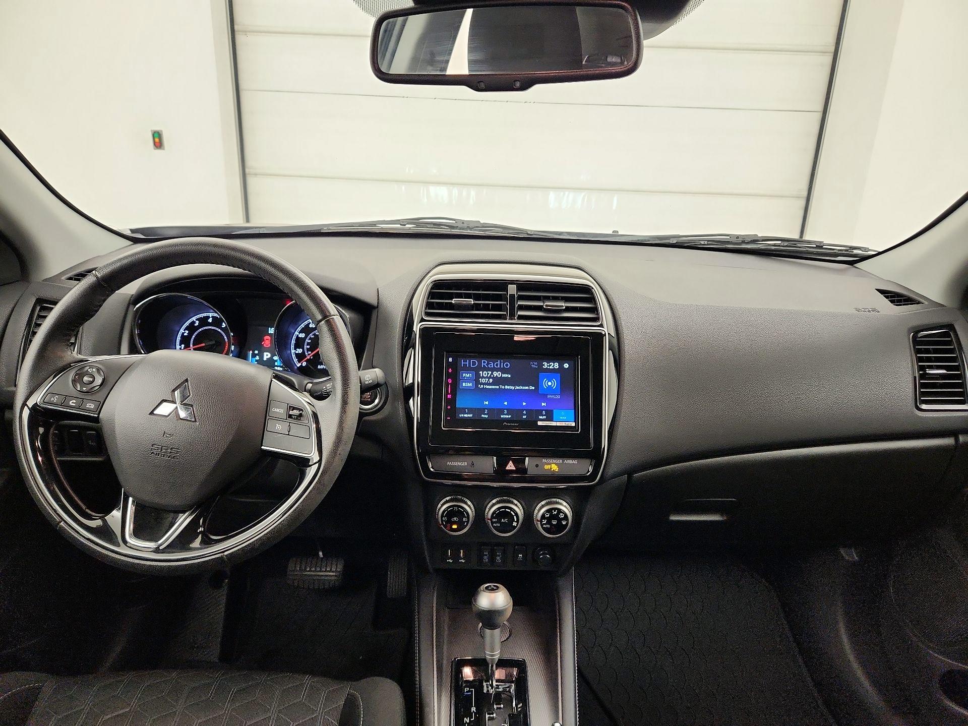 Thumbnail: 2020 Mitsubishi Outlander Sport - 9