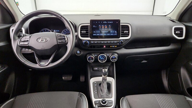 2022 Hyundai Venue Limited 9