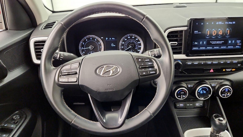 2022 Hyundai Venue Limited 10