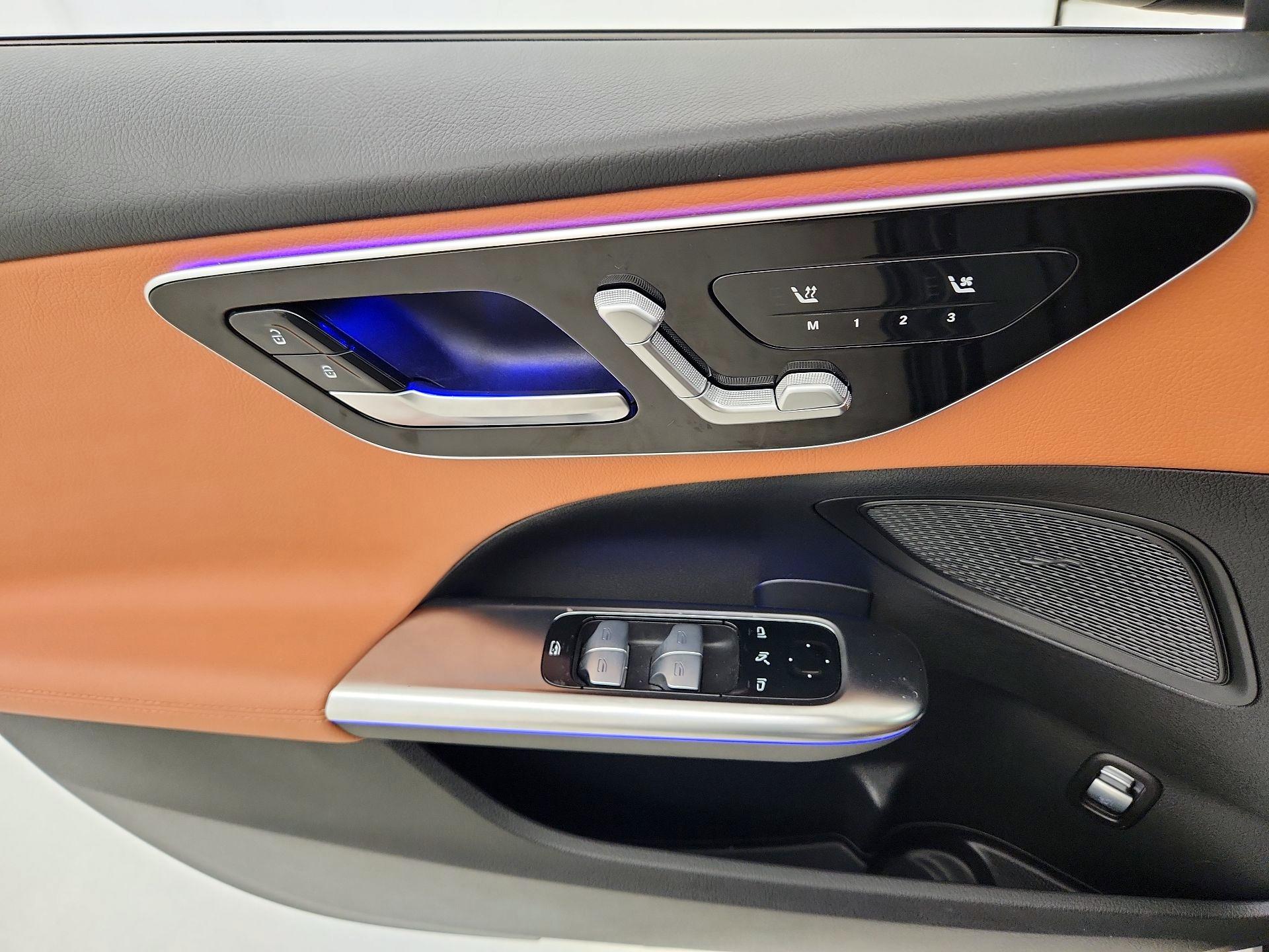 Thumbnail: 2023 Mercedes-Benz C-Class - 12