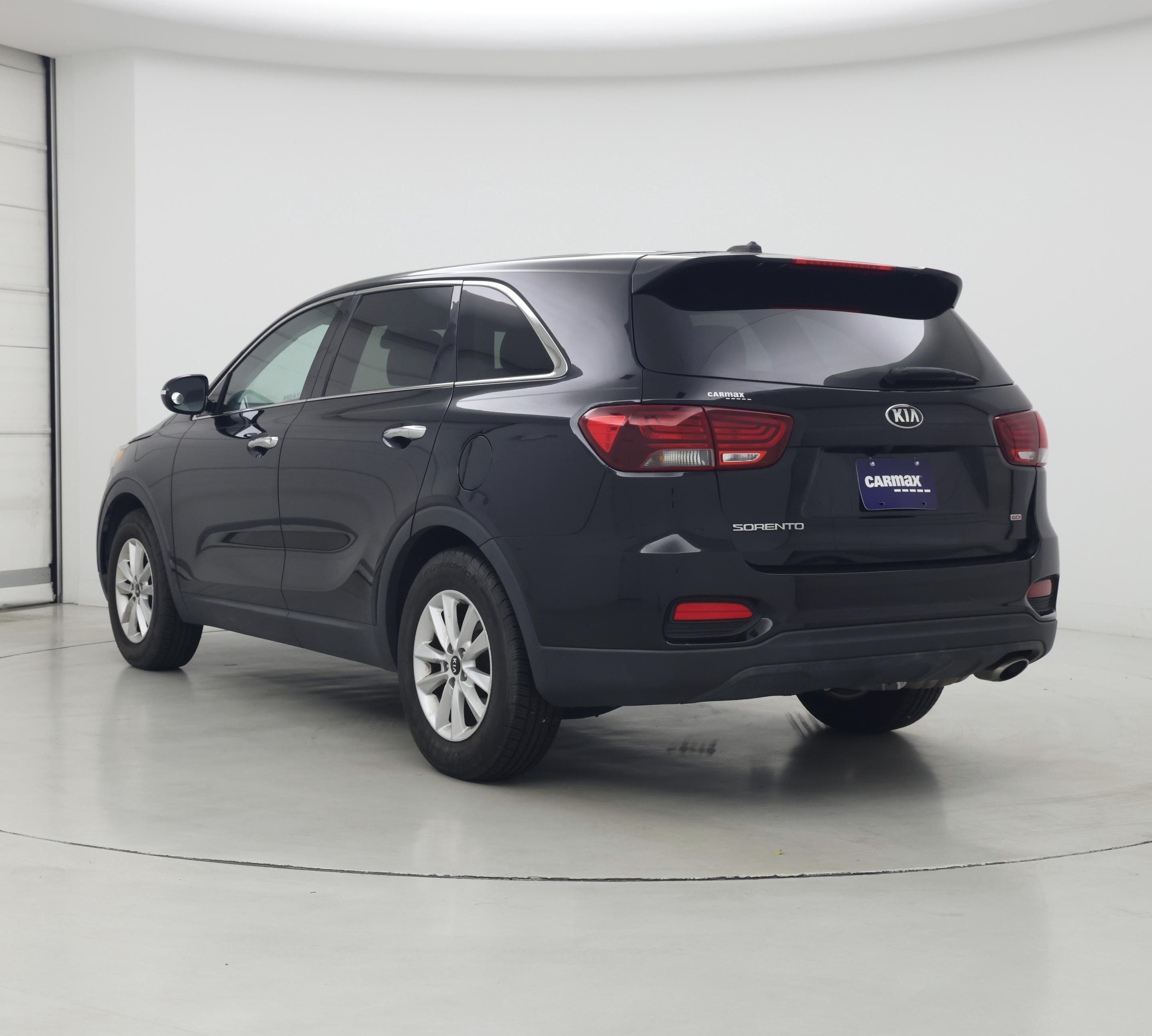 Thumbnail: 2019 Kia Sorento - 2