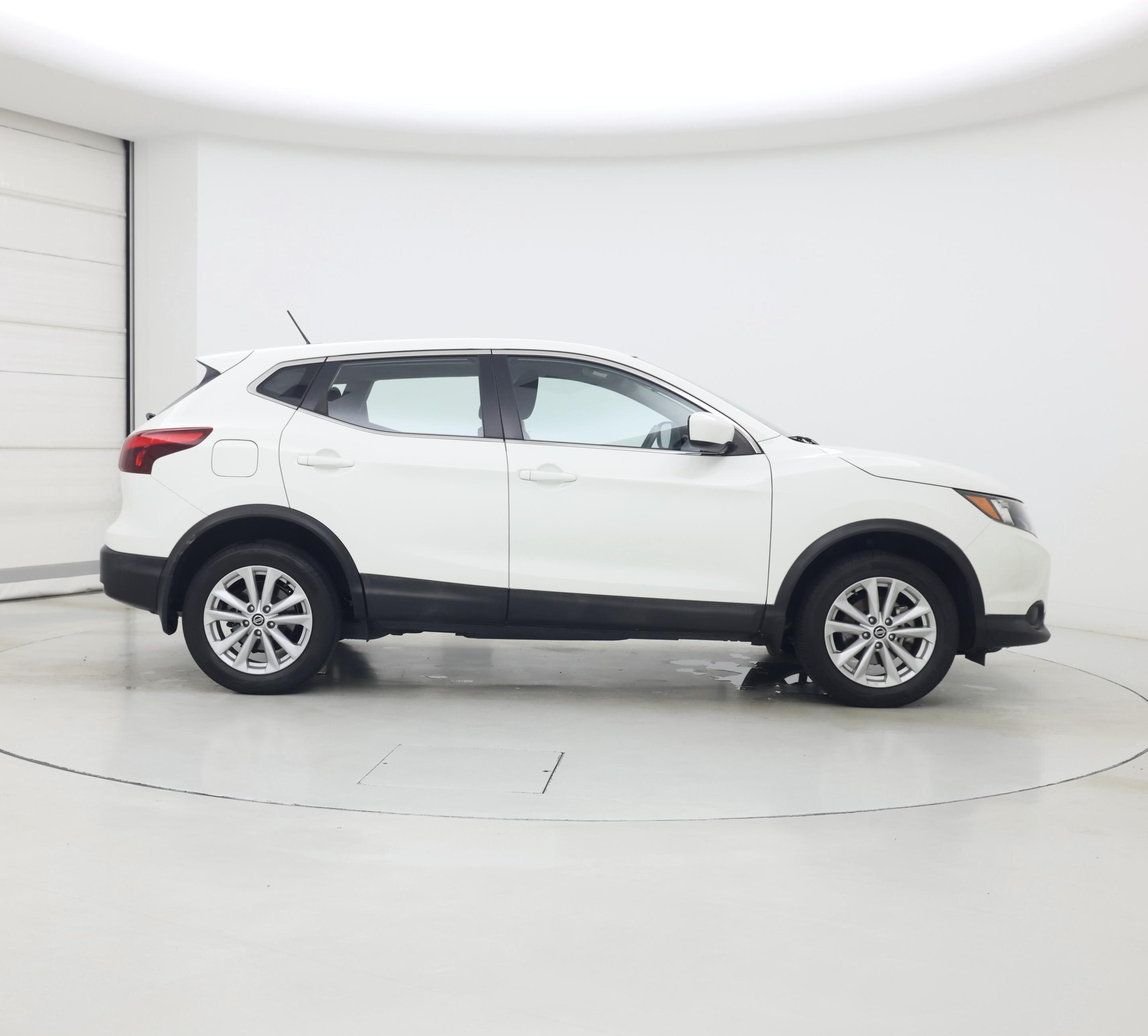 Thumbnail: 2019 Nissan Rogue Sport - 7