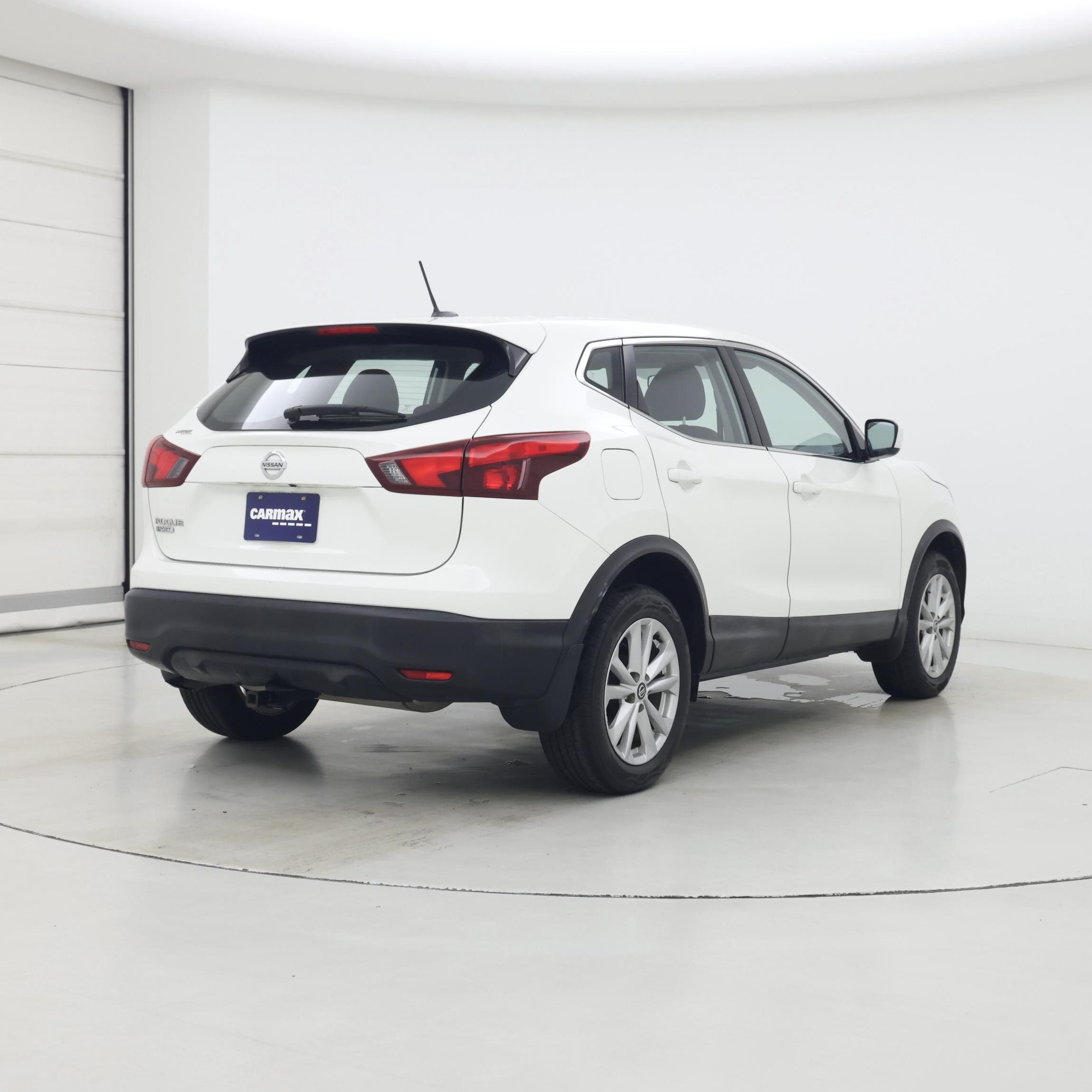 Thumbnail: 2019 Nissan Rogue Sport - 8