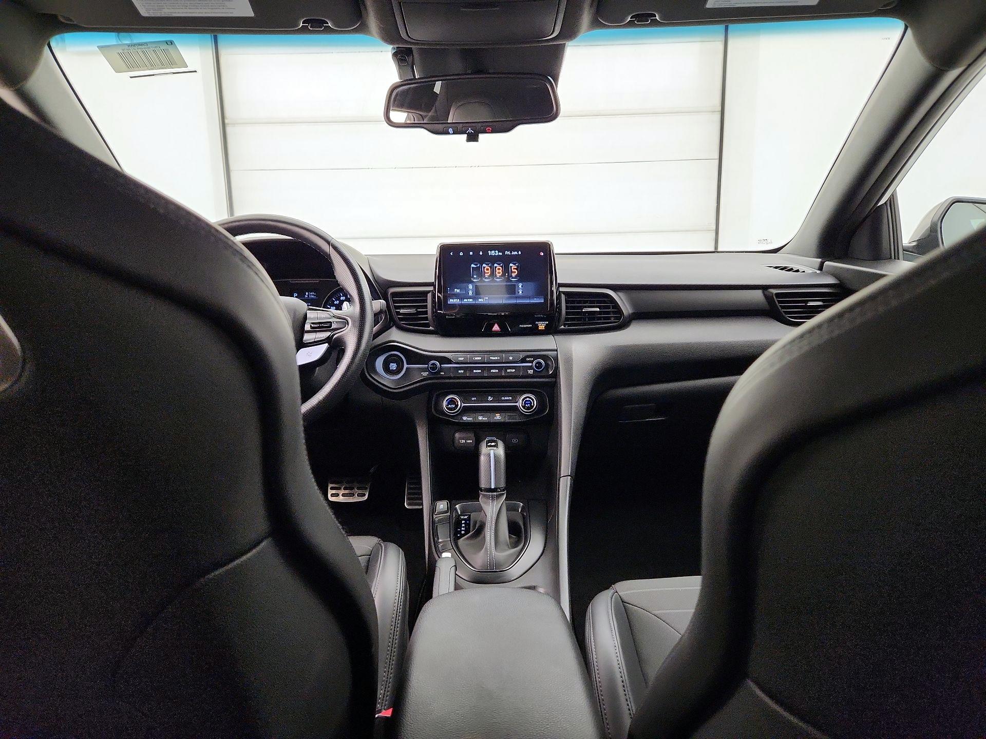 Thumbnail: 2021 Hyundai Veloster - 9