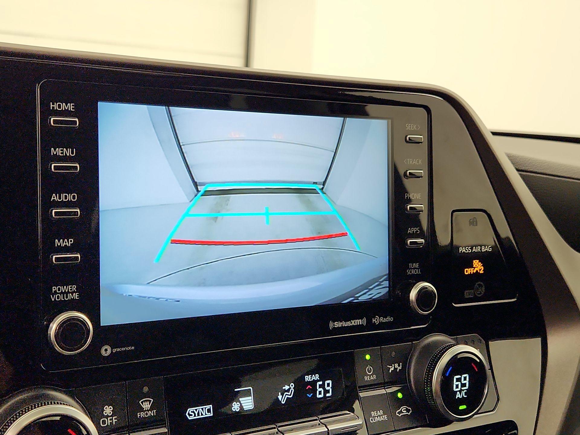Thumbnail: 2022 Toyota Highlander - 14