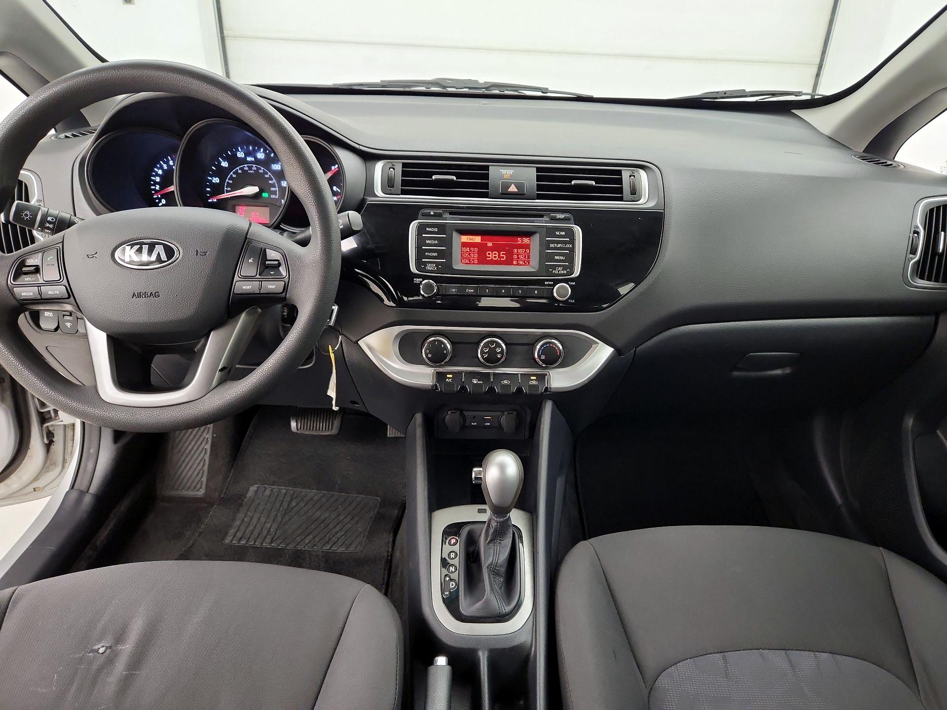 Thumbnail: 2017 Kia Rio - 9