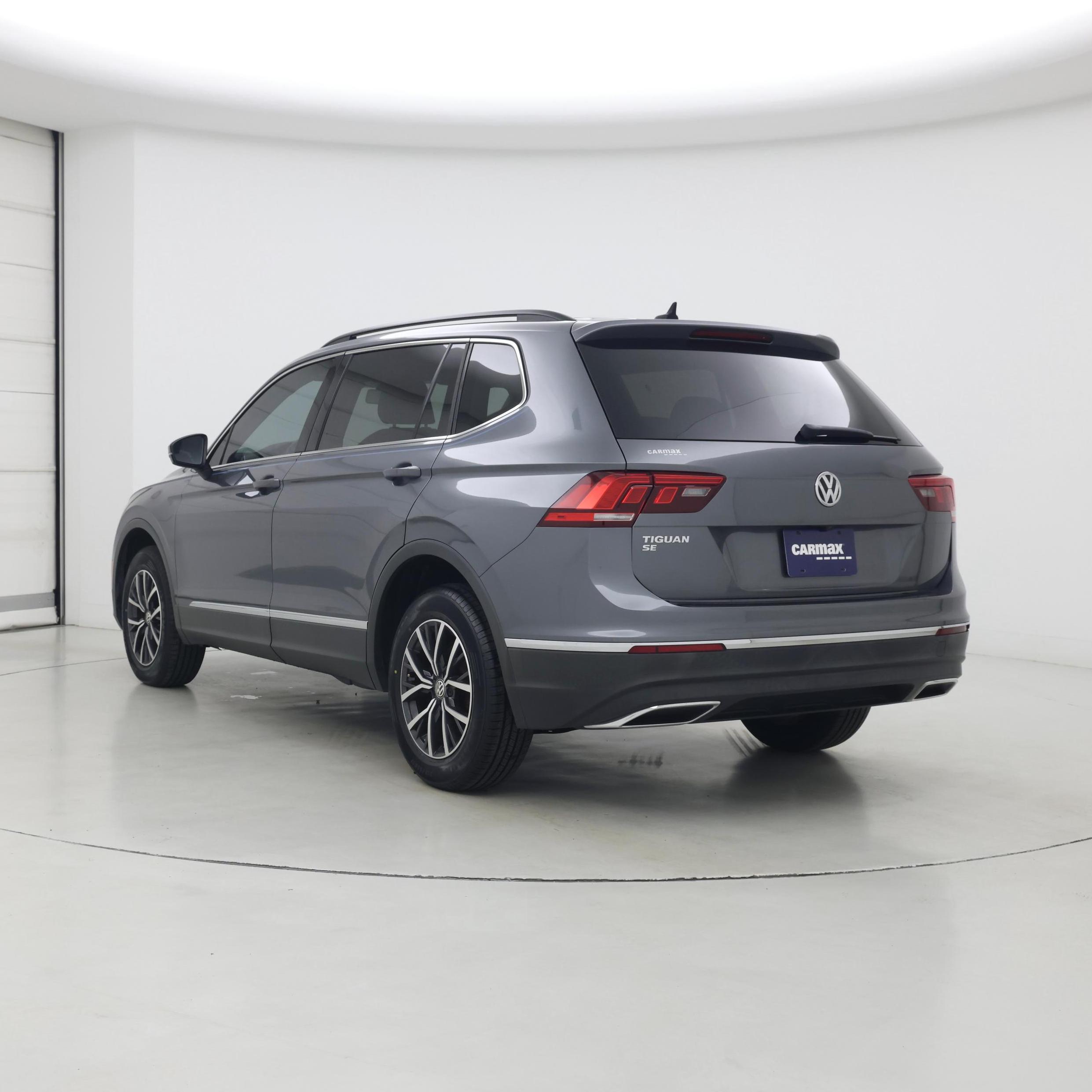 Thumbnail: 2020 Volkswagen Tiguan - 2