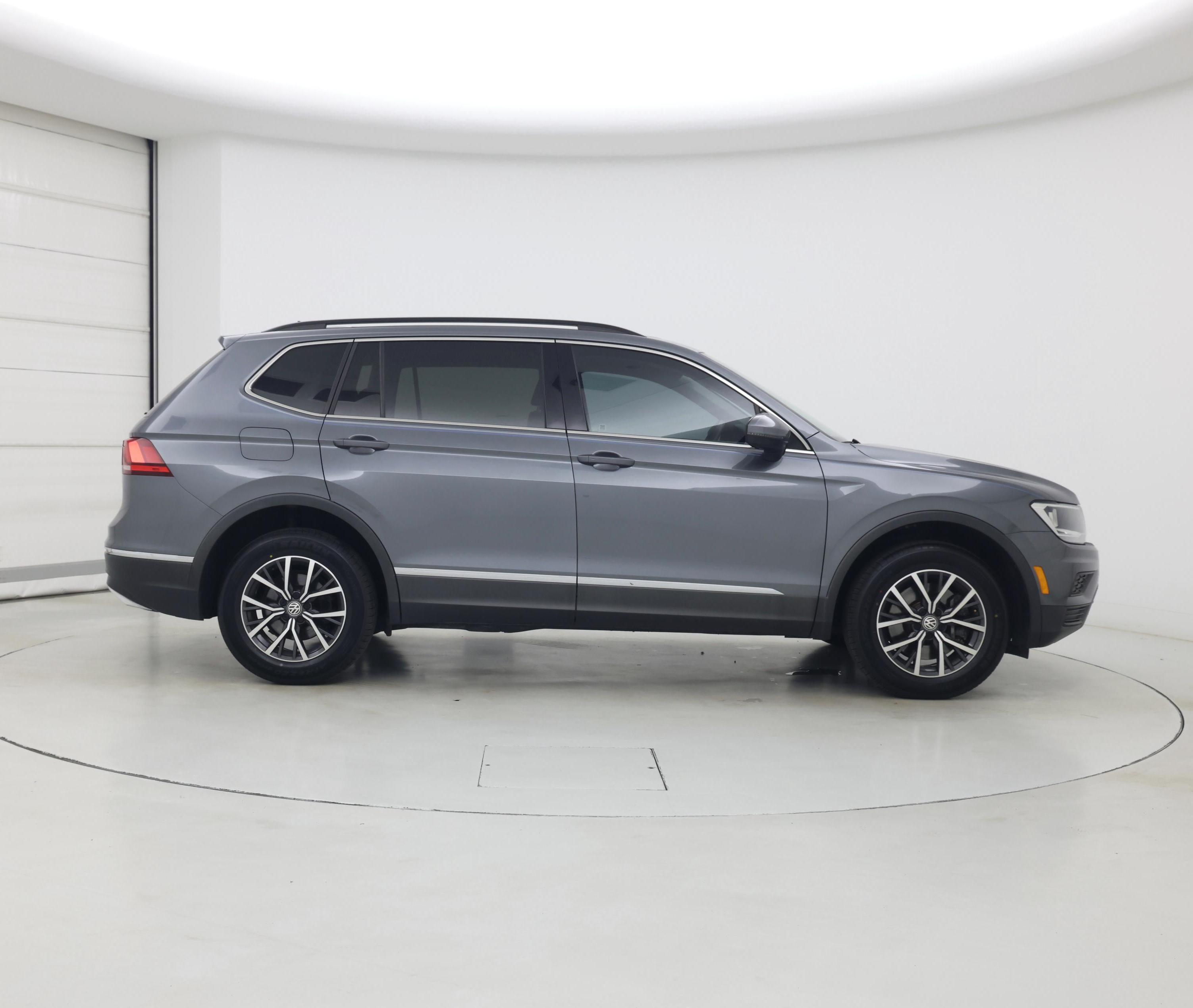 Thumbnail: 2020 Volkswagen Tiguan - 7
