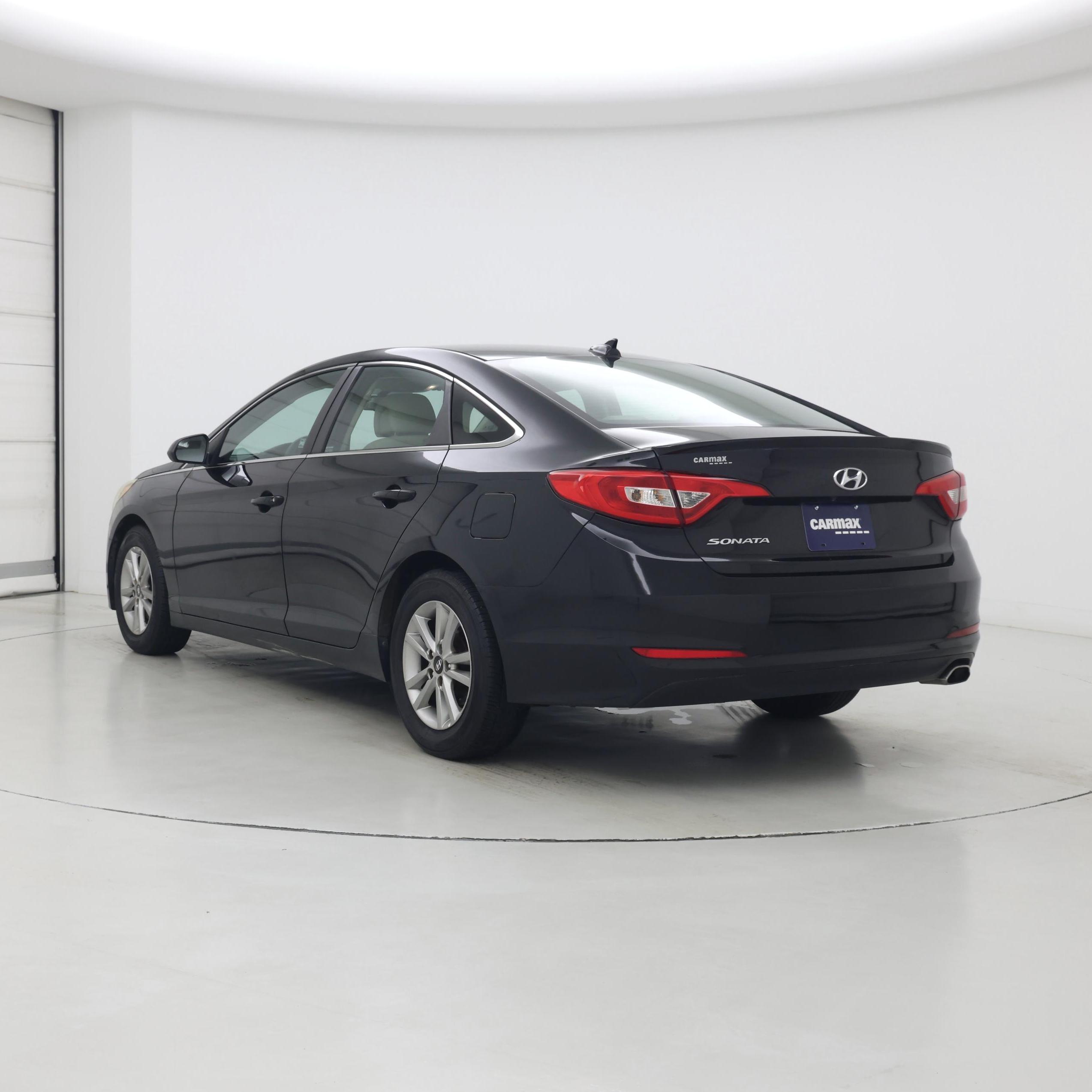 Thumbnail: 2015 Hyundai Sonata - 2
