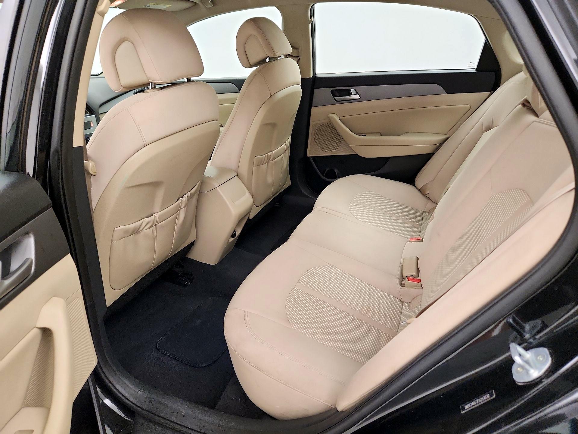 Thumbnail: 2015 Hyundai Sonata - 19