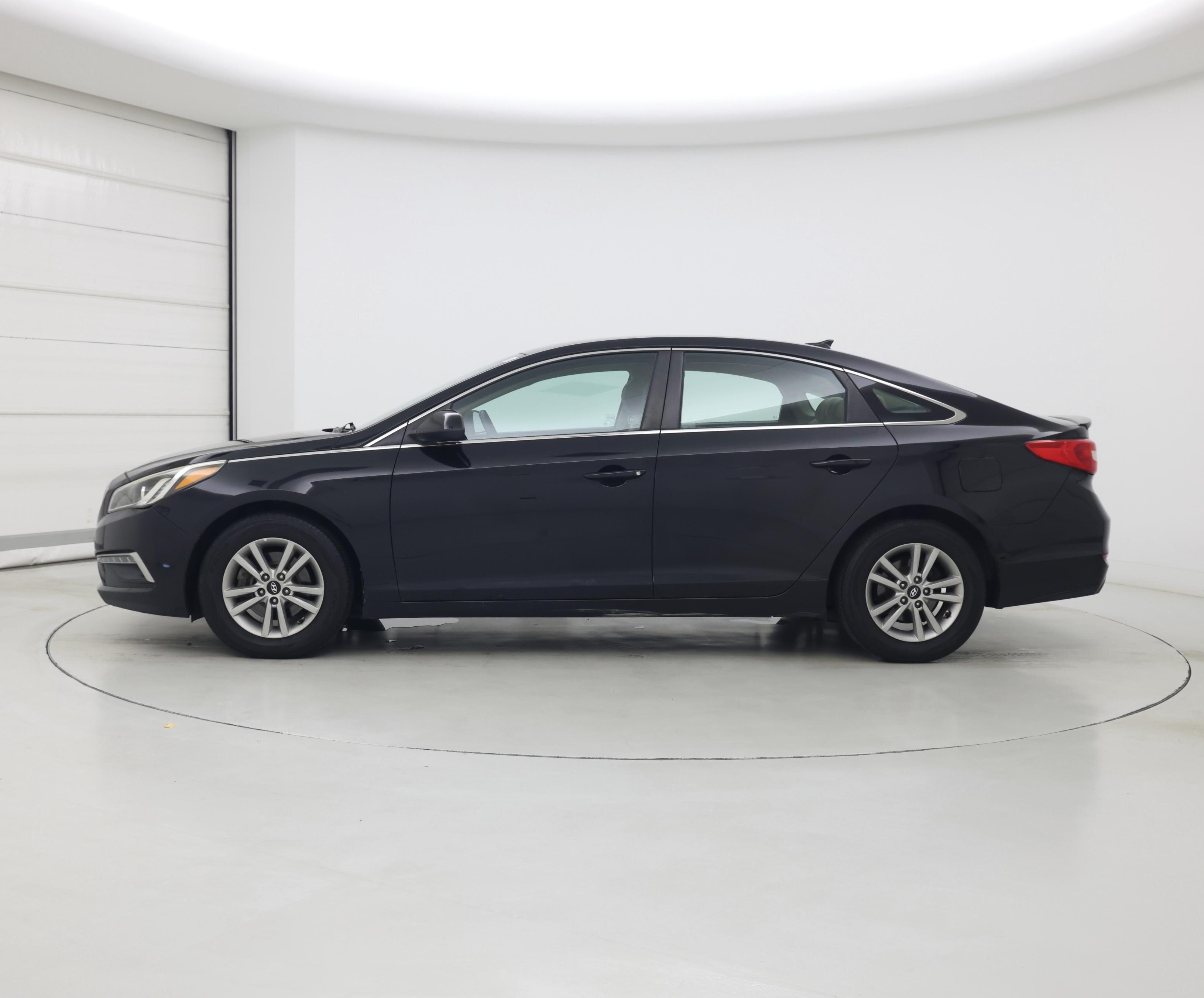 Thumbnail: 2015 Hyundai Sonata - 3