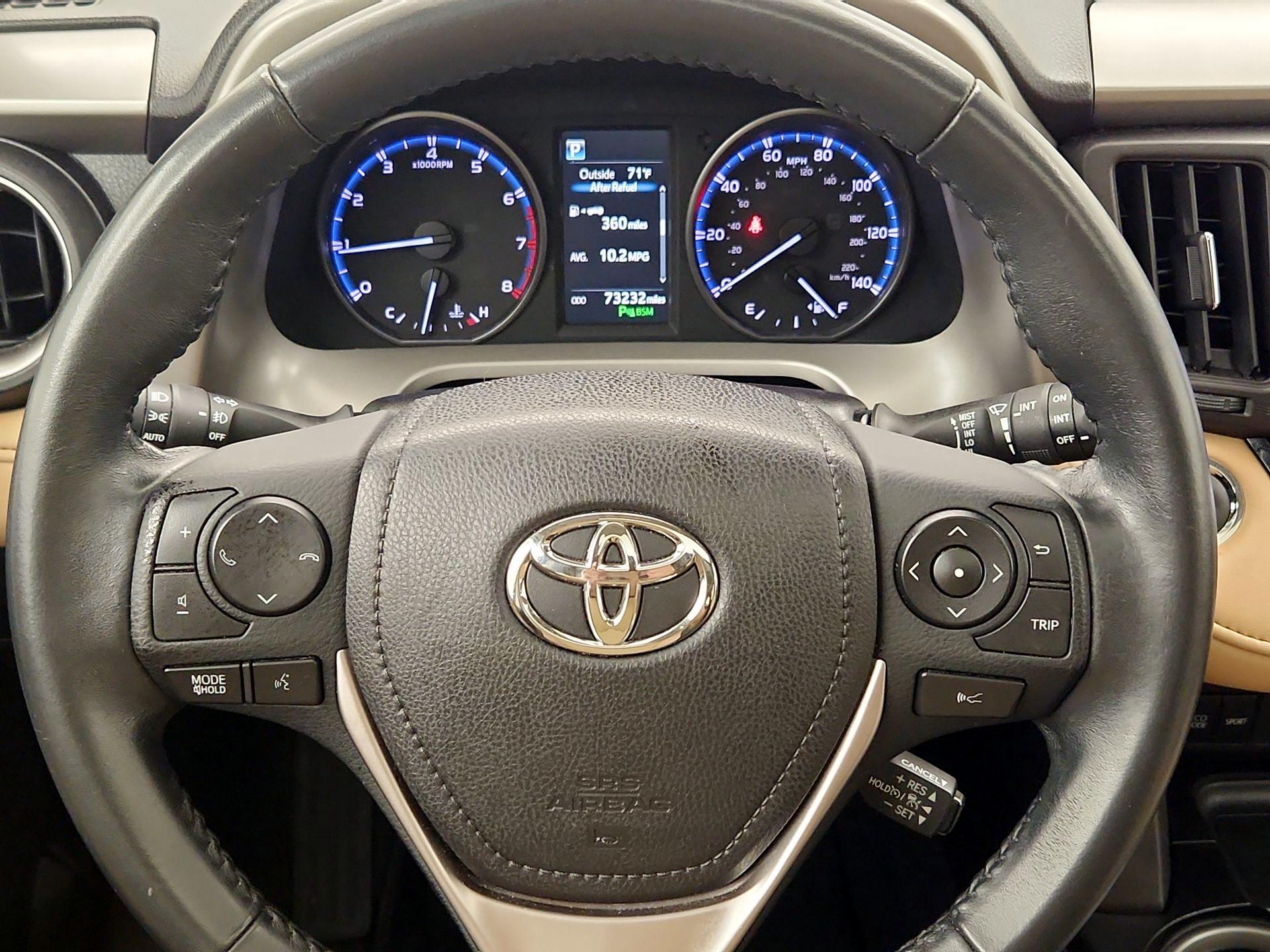 Thumbnail: 2018 Toyota RAV4 - 10