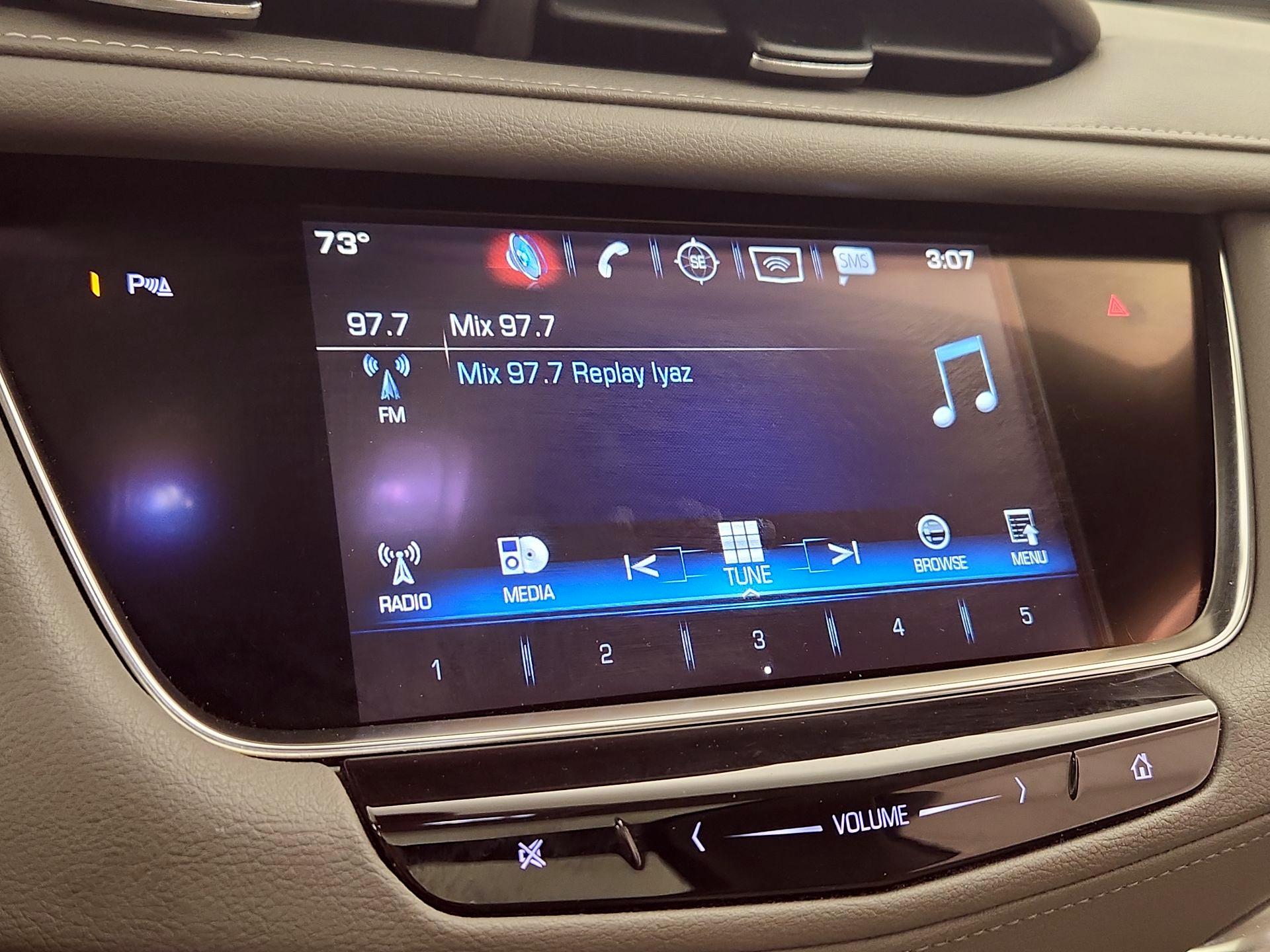 Thumbnail: 2017 Cadillac XT5 - 16