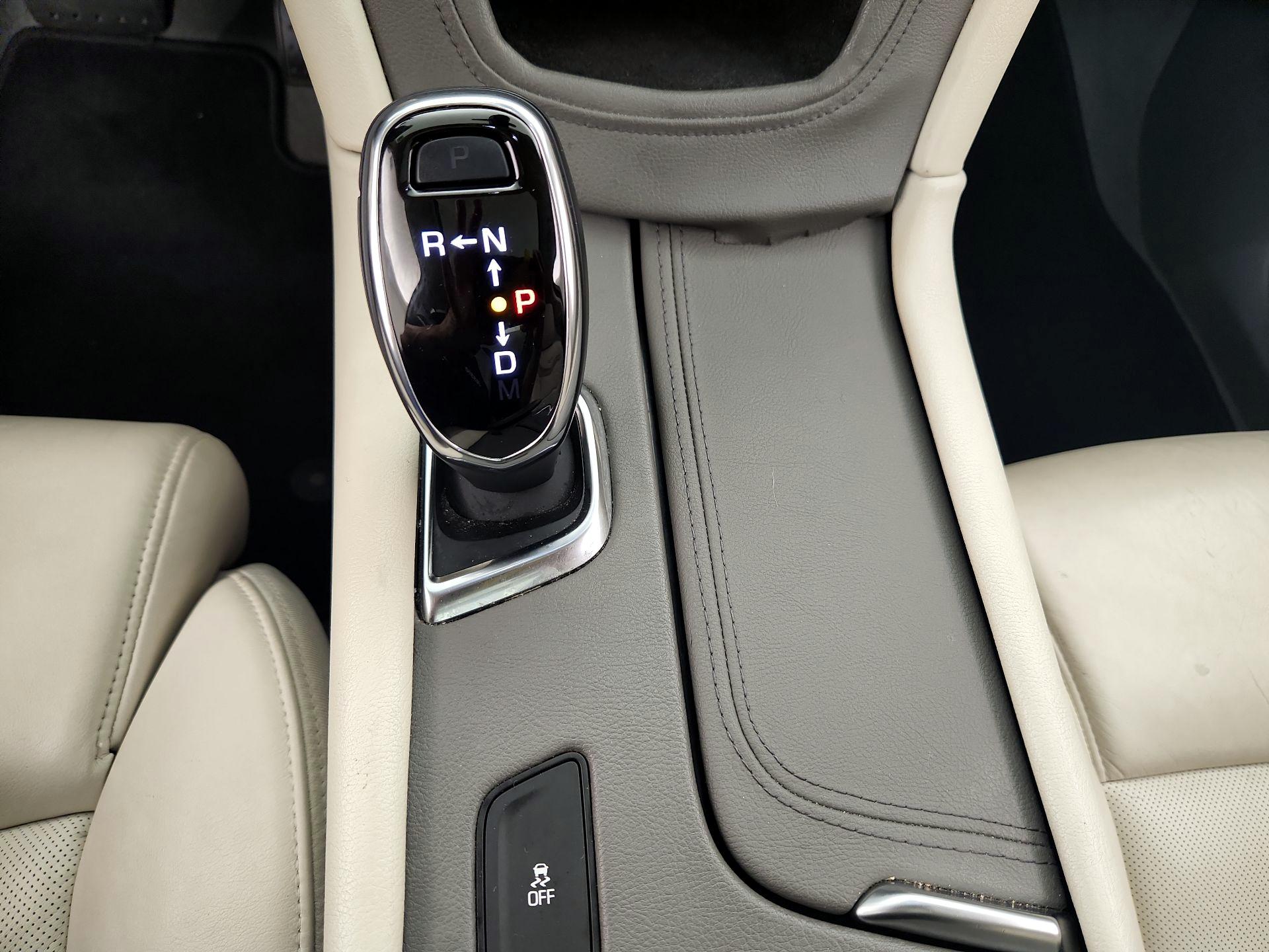Thumbnail: 2017 Cadillac XT5 - 18