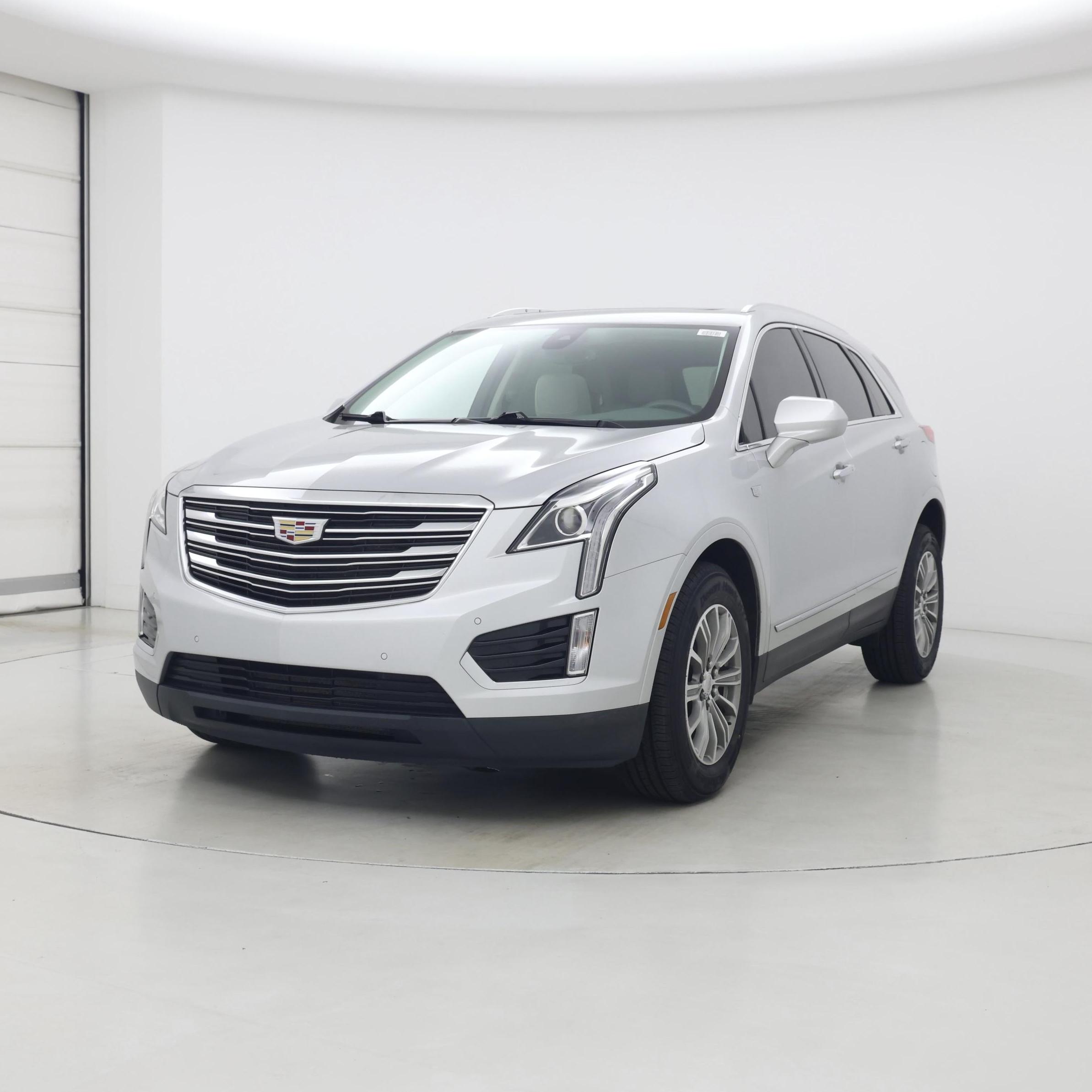 Thumbnail: 2017 Cadillac XT5 - 4