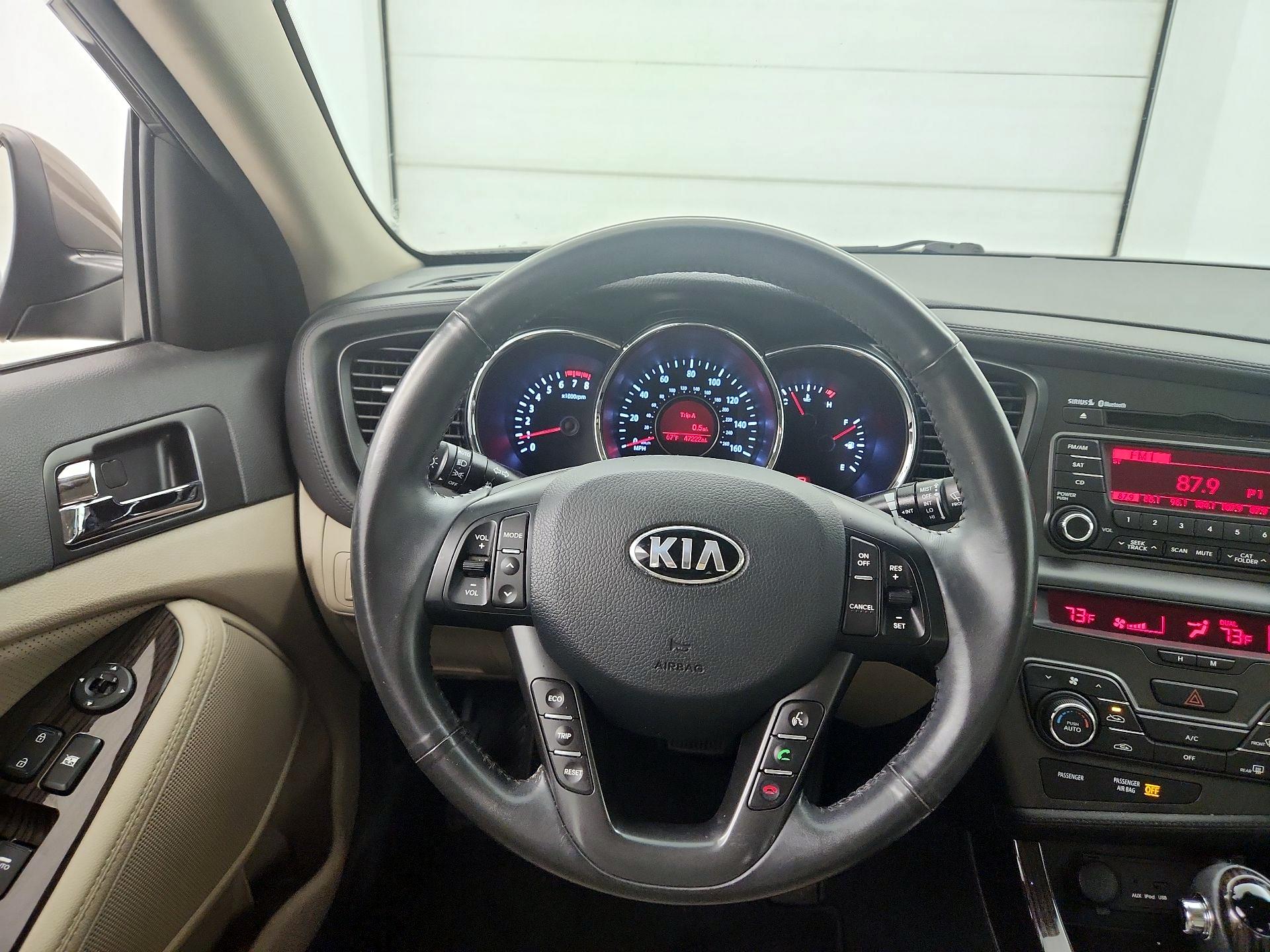 Thumbnail: 2013 Kia Optima - 10