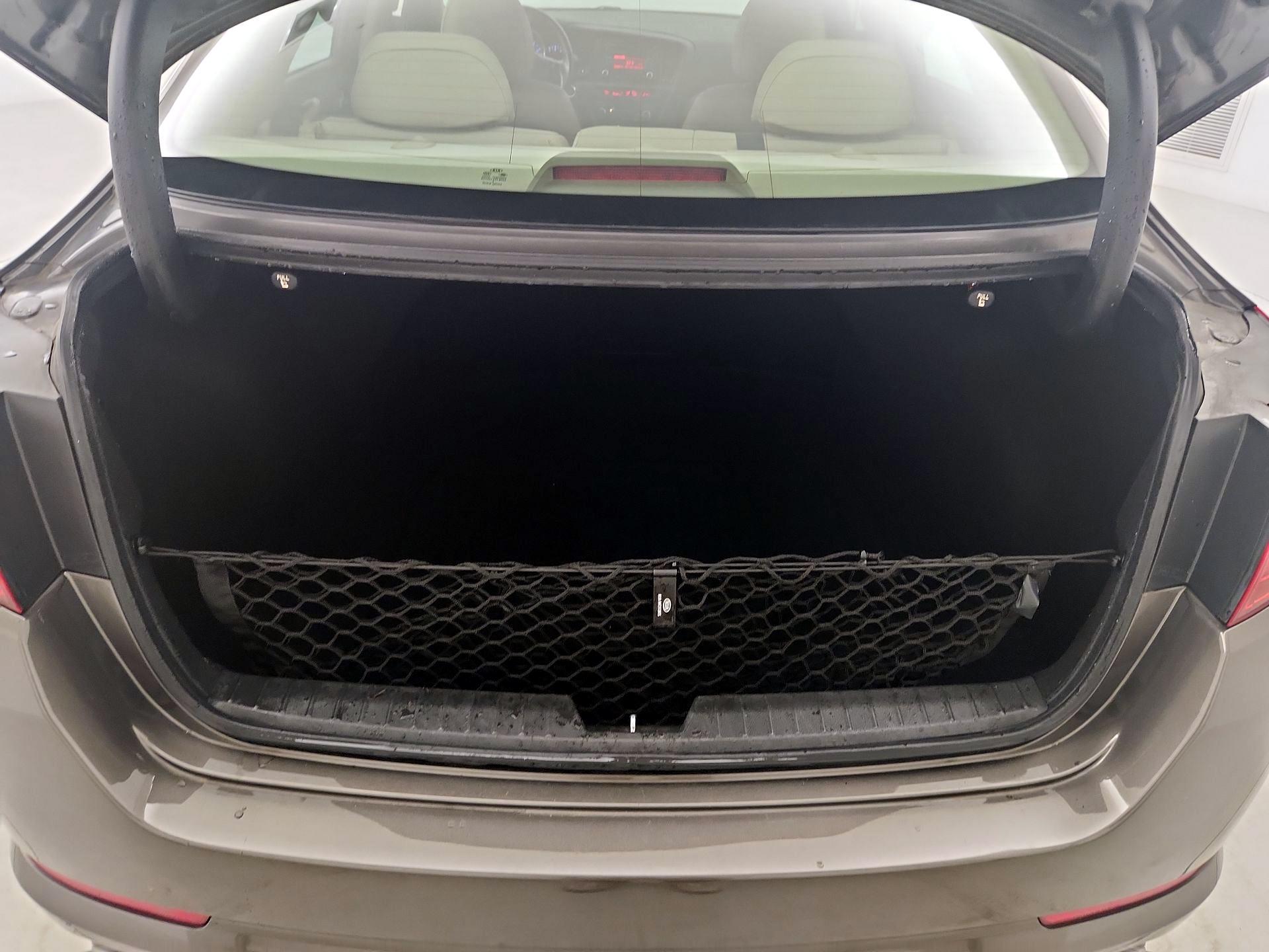 Thumbnail: 2013 Kia Optima - 19