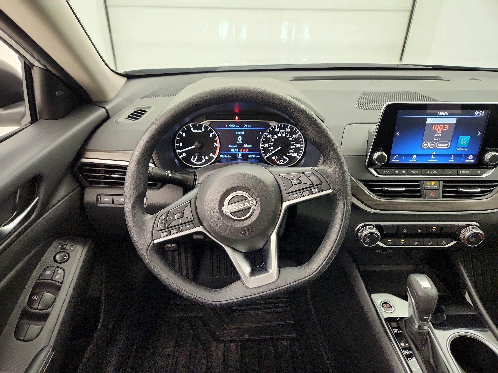 Thumbnail: 2024 Nissan Altima - 10