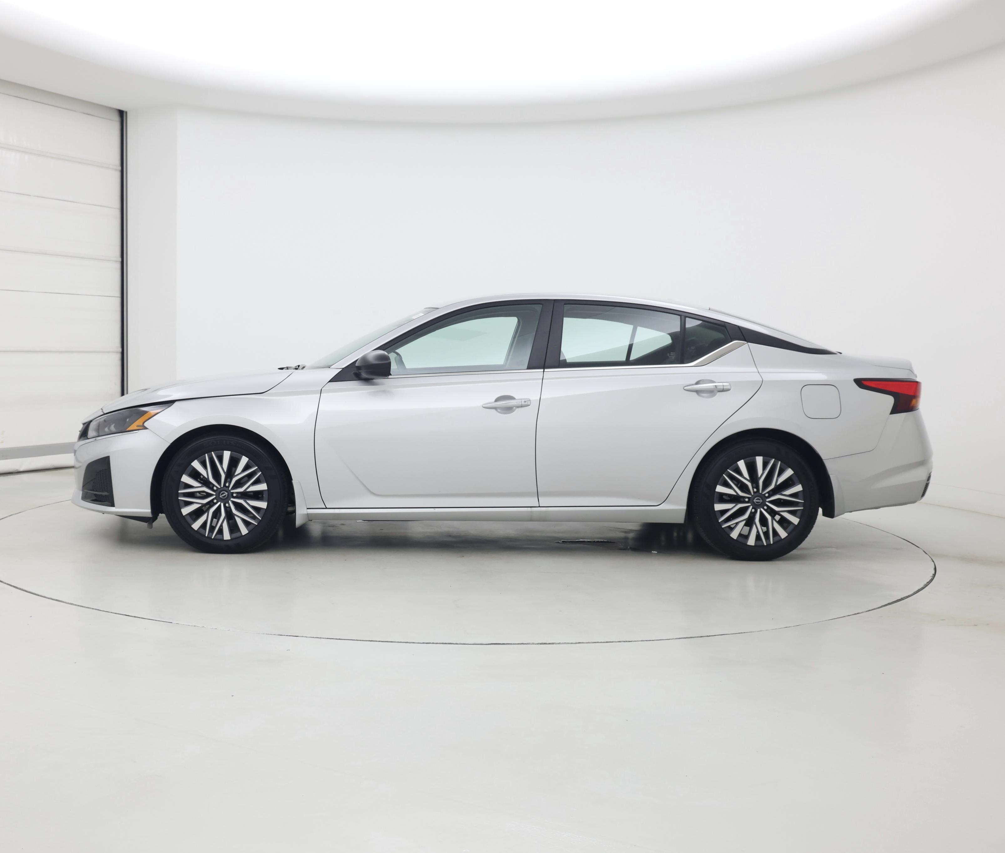 Thumbnail: 2024 Nissan Altima - 3
