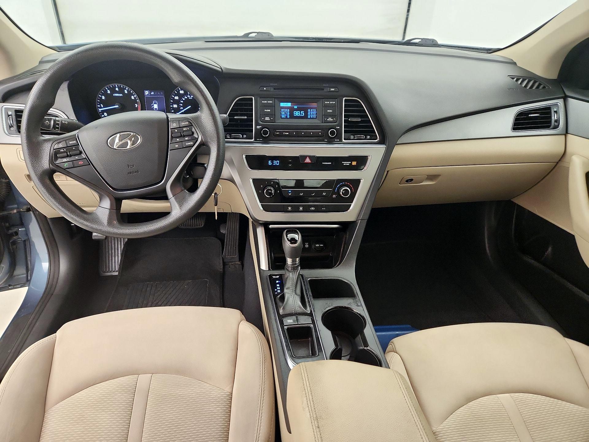 Thumbnail: 2015 Hyundai Sonata - 9