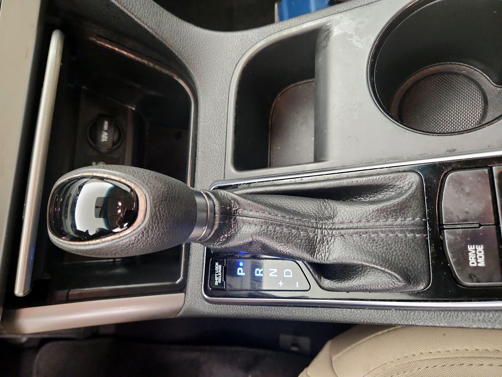 Thumbnail: 2015 Hyundai Sonata - 16