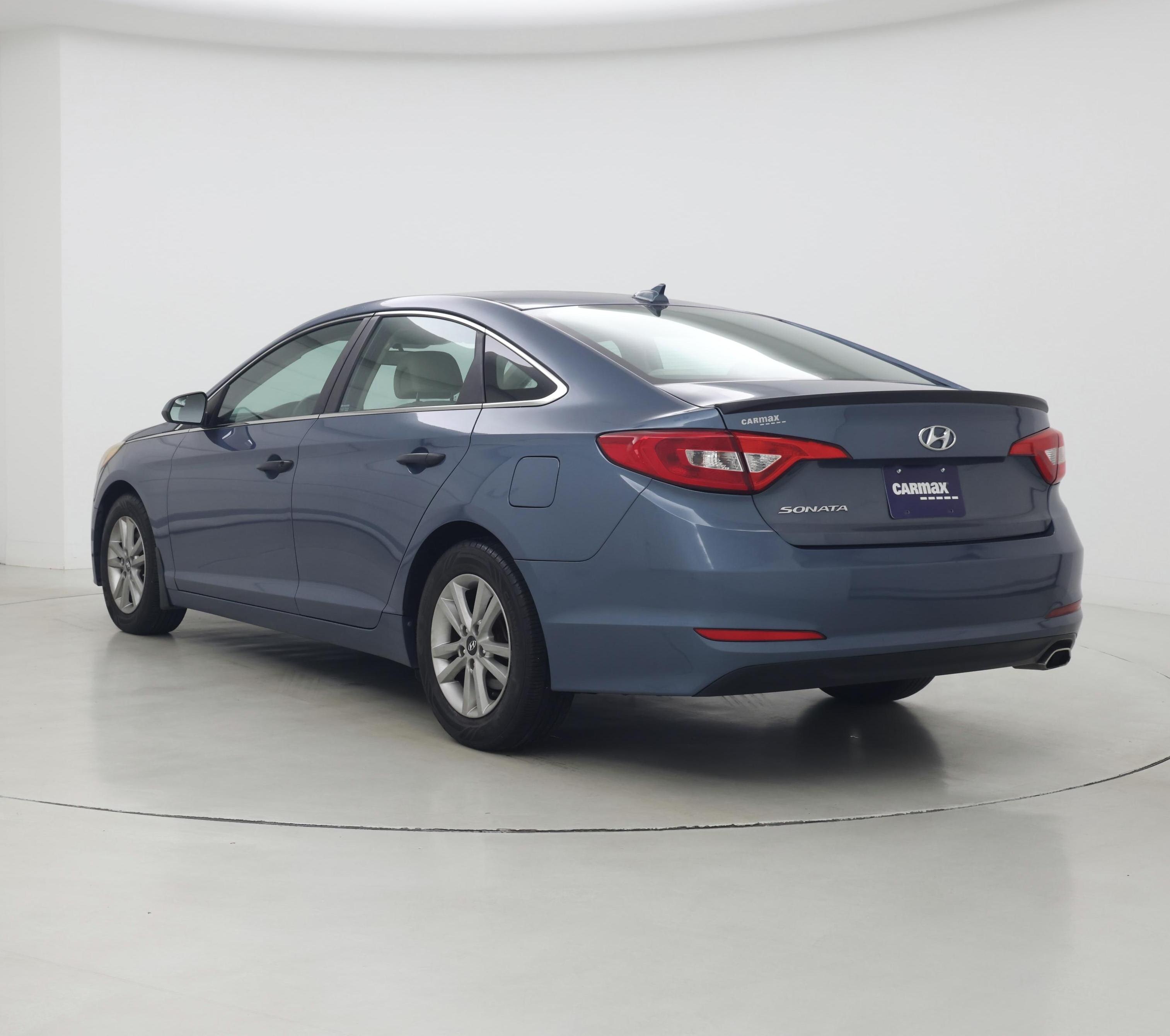 Thumbnail: 2015 Hyundai Sonata - 2