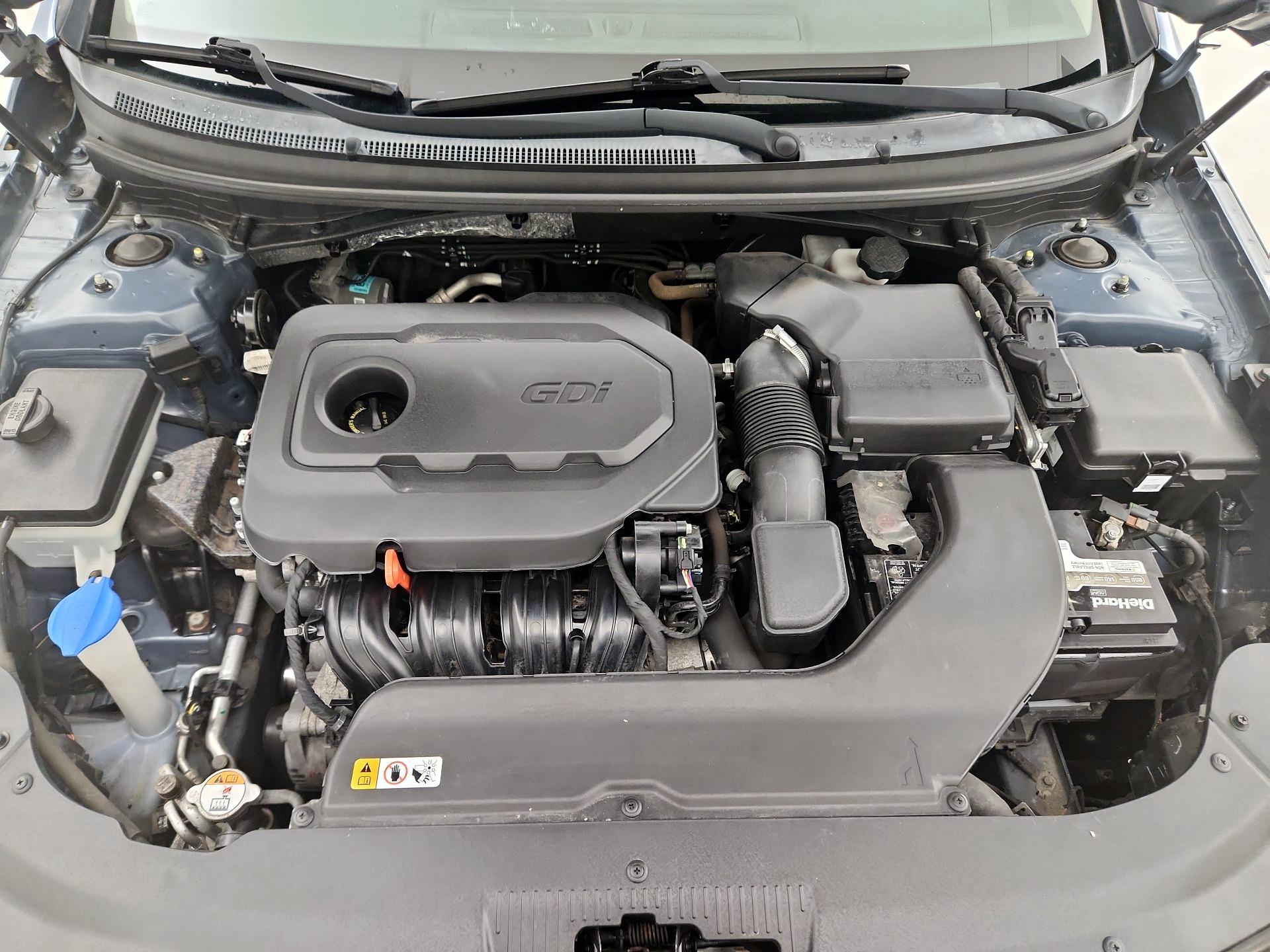 Thumbnail: 2015 Hyundai Sonata - 20