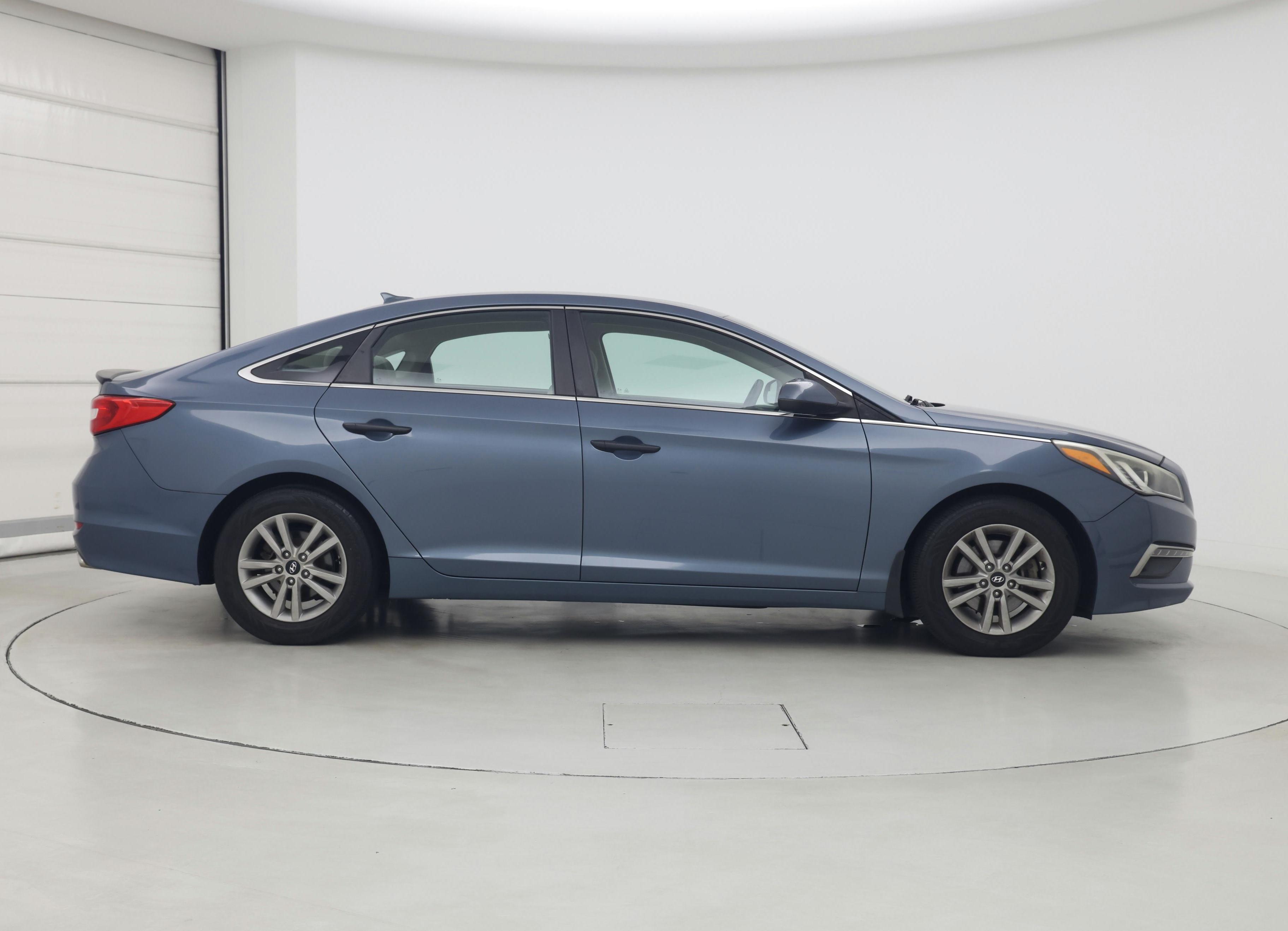 Thumbnail: 2015 Hyundai Sonata - 7