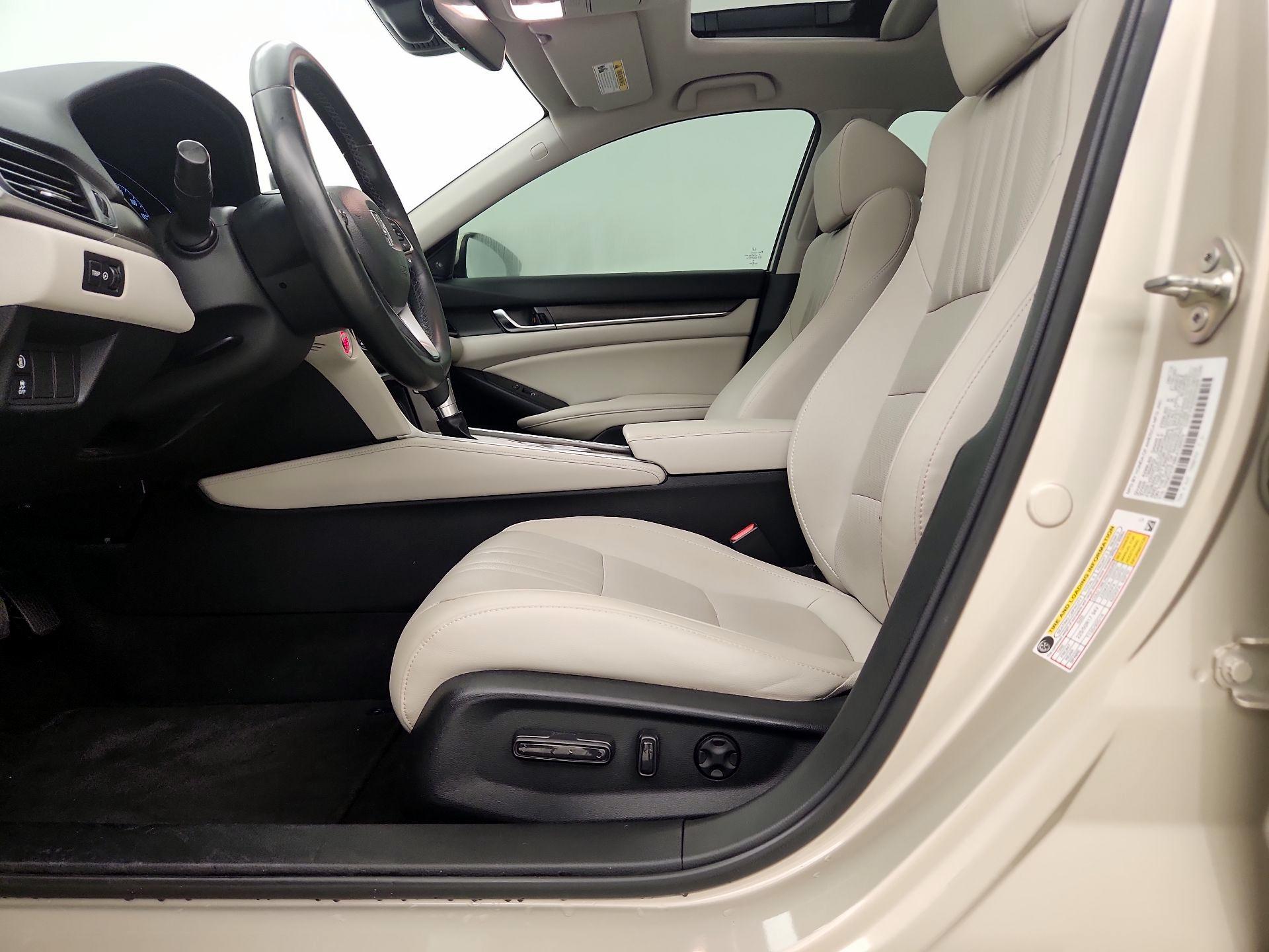 Thumbnail: 2019 Honda Accord - 11