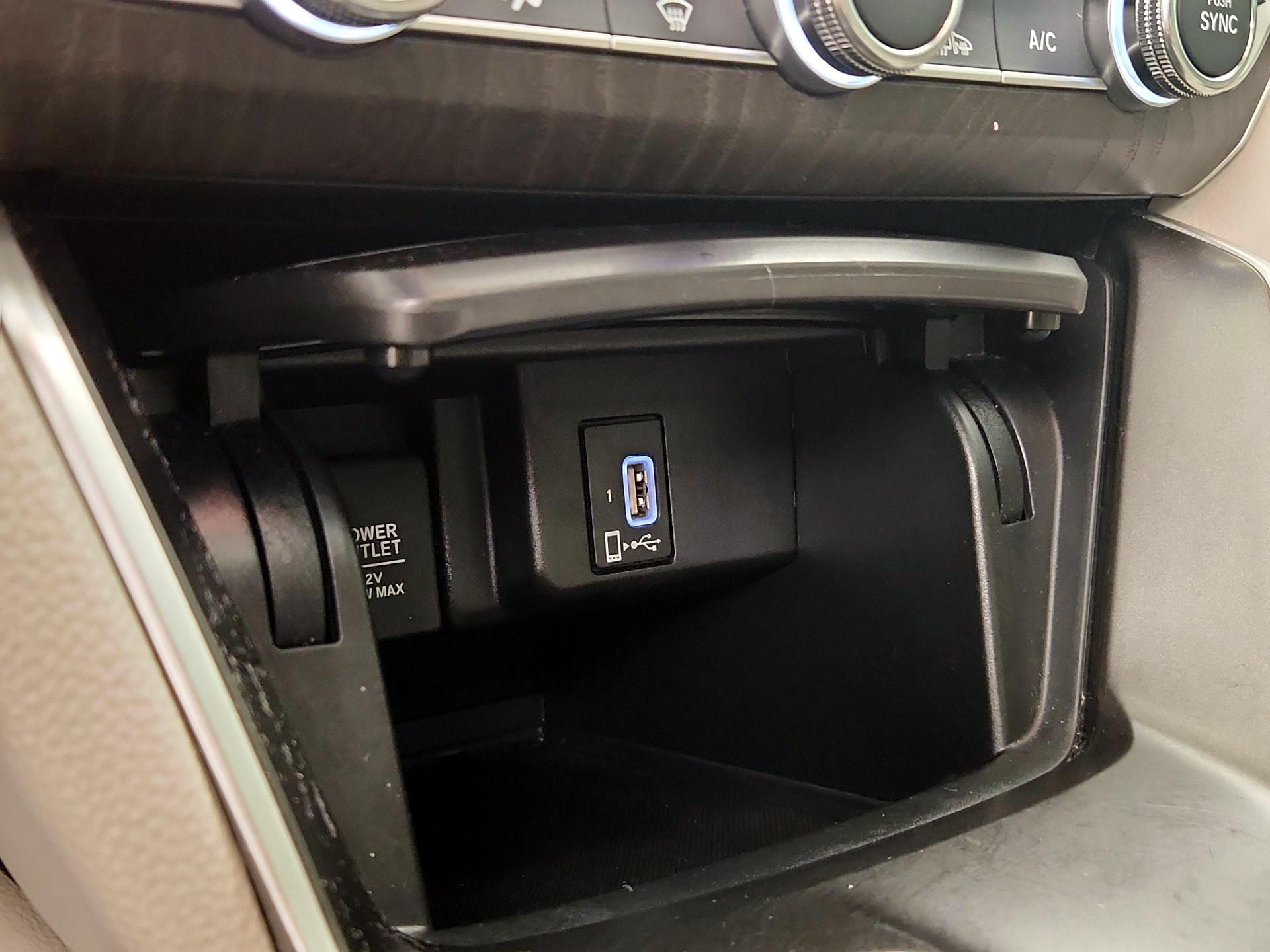 Thumbnail: 2019 Honda Accord - 18