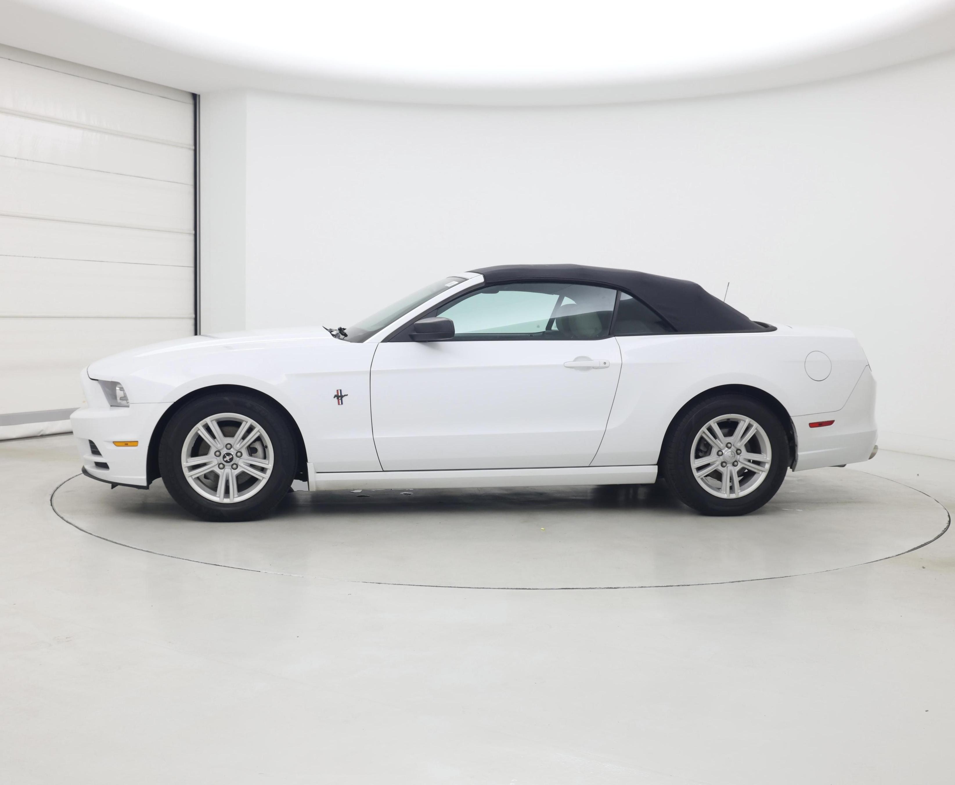 Thumbnail: 2014 Ford Mustang - 3