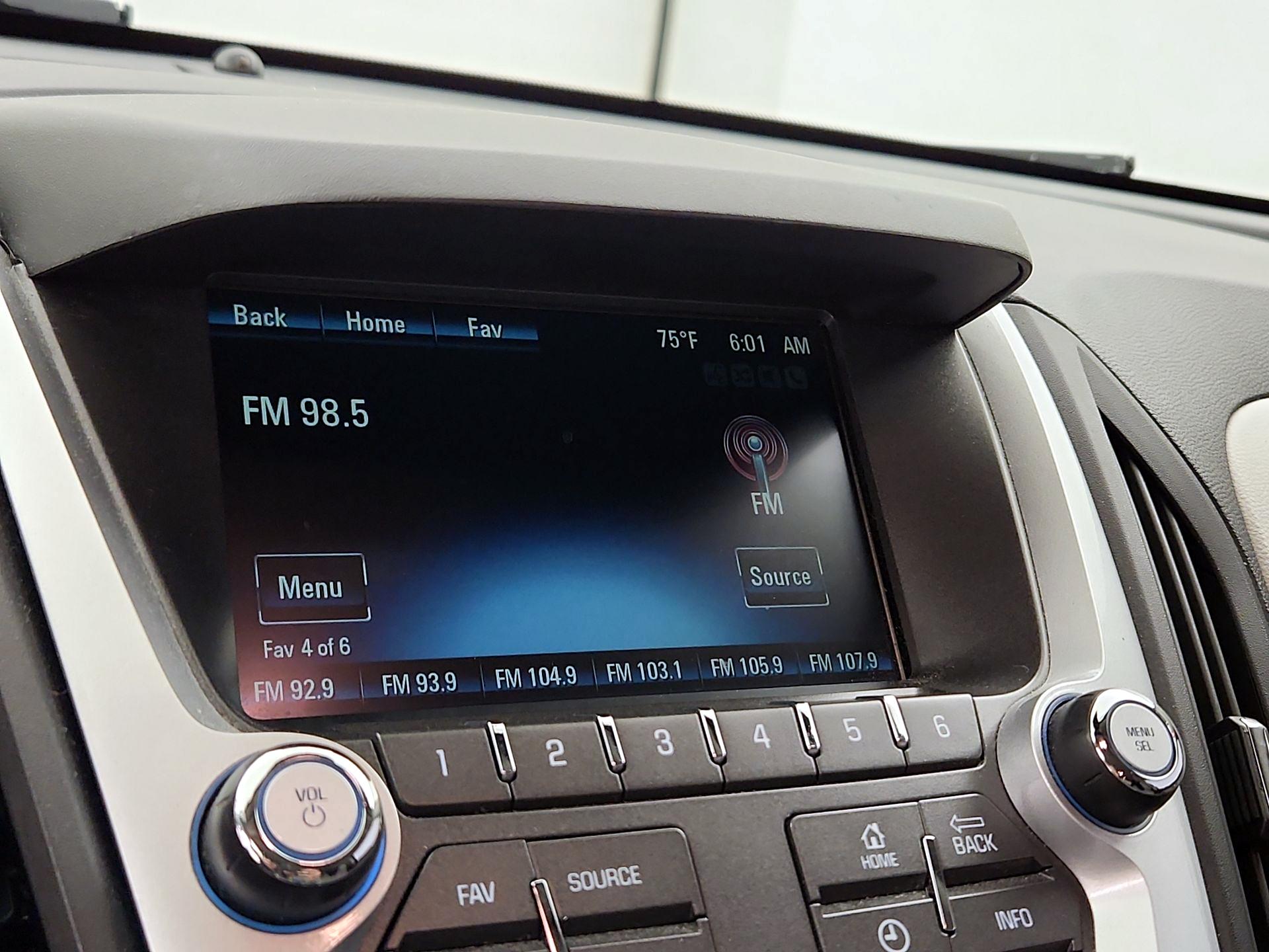 Thumbnail: 2015 Chevrolet Equinox - 15