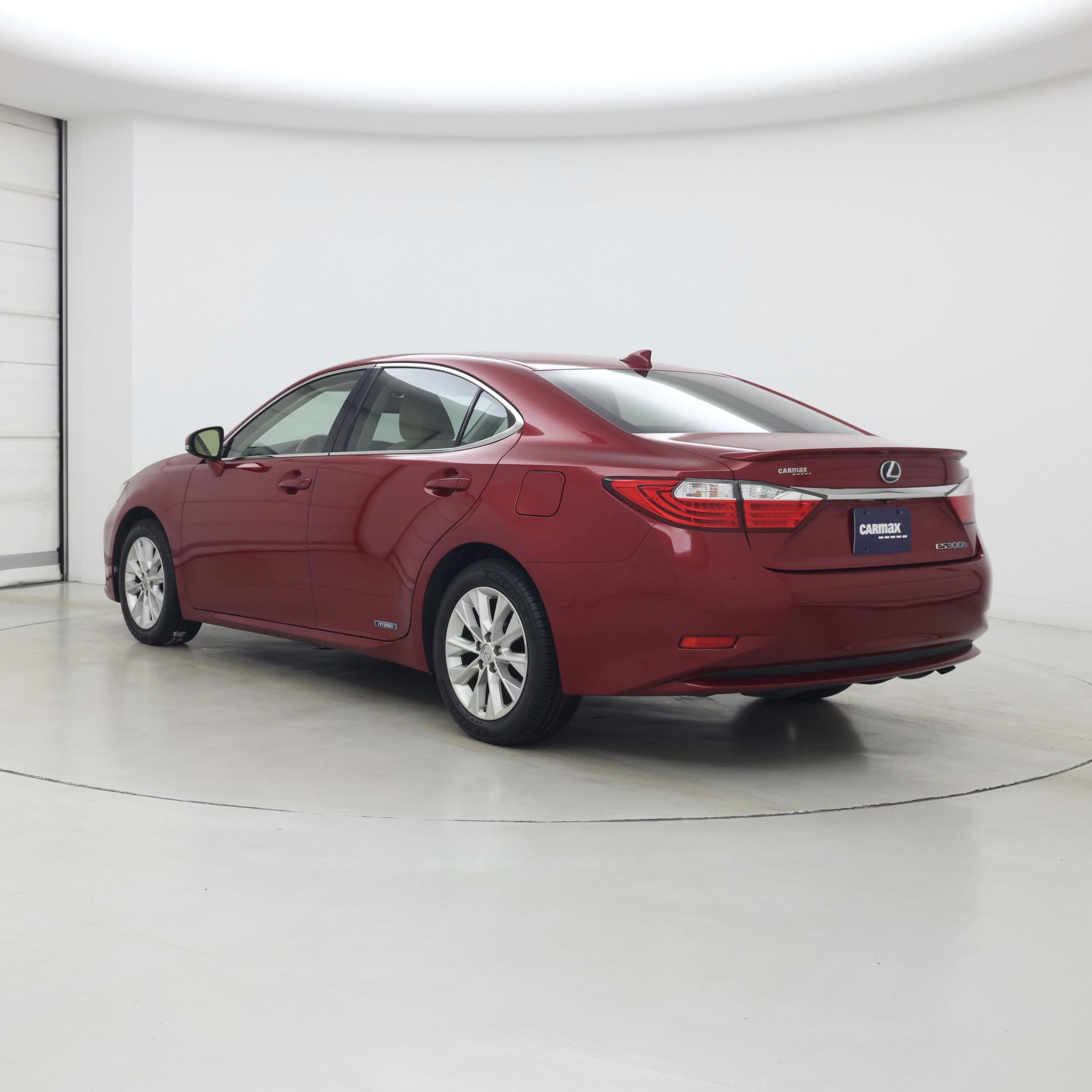 Thumbnail: 2015 Lexus ES - 2