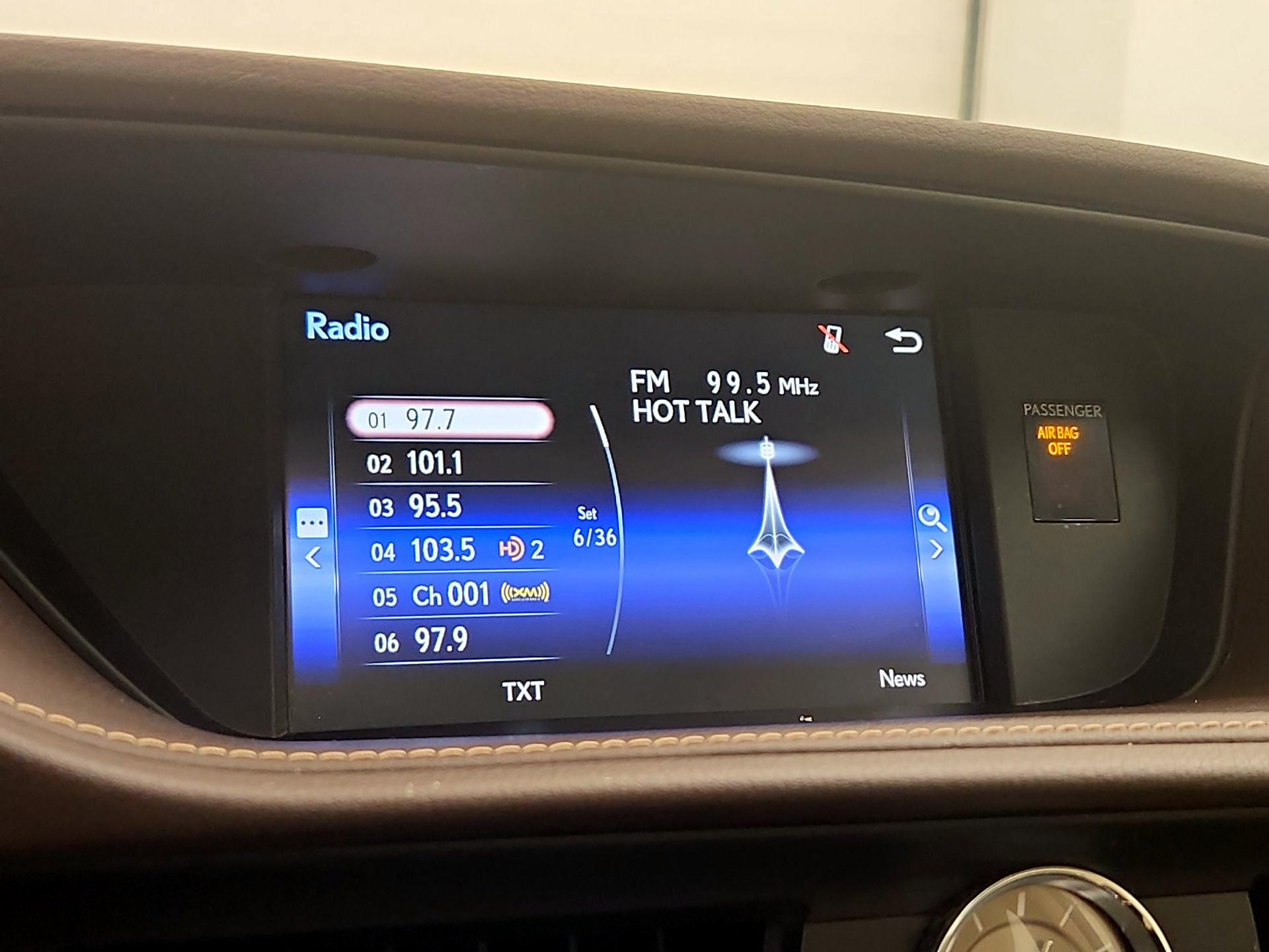 Thumbnail: 2016 Lexus ES - 15