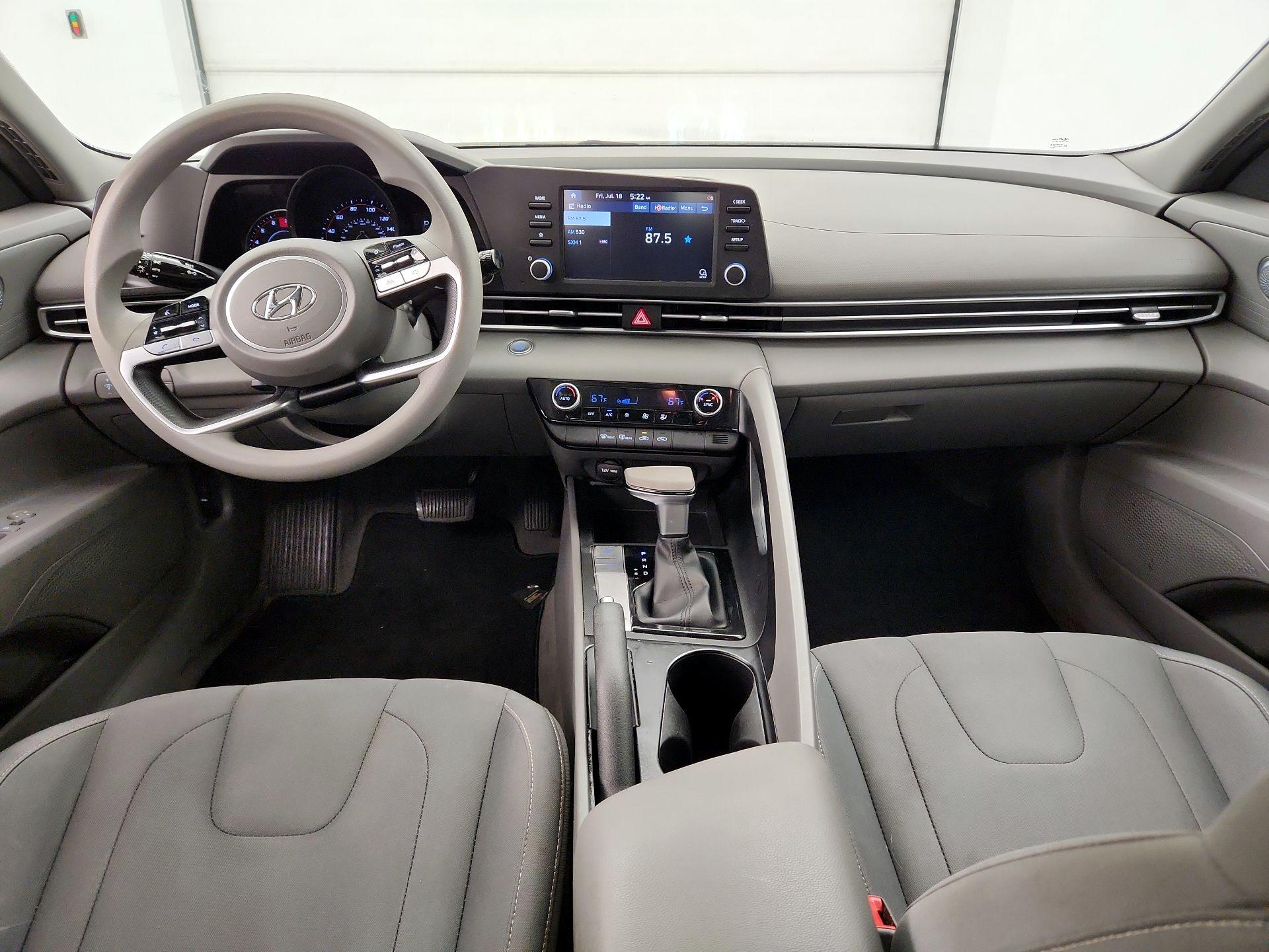 Thumbnail: 2022 Hyundai Elantra - 9