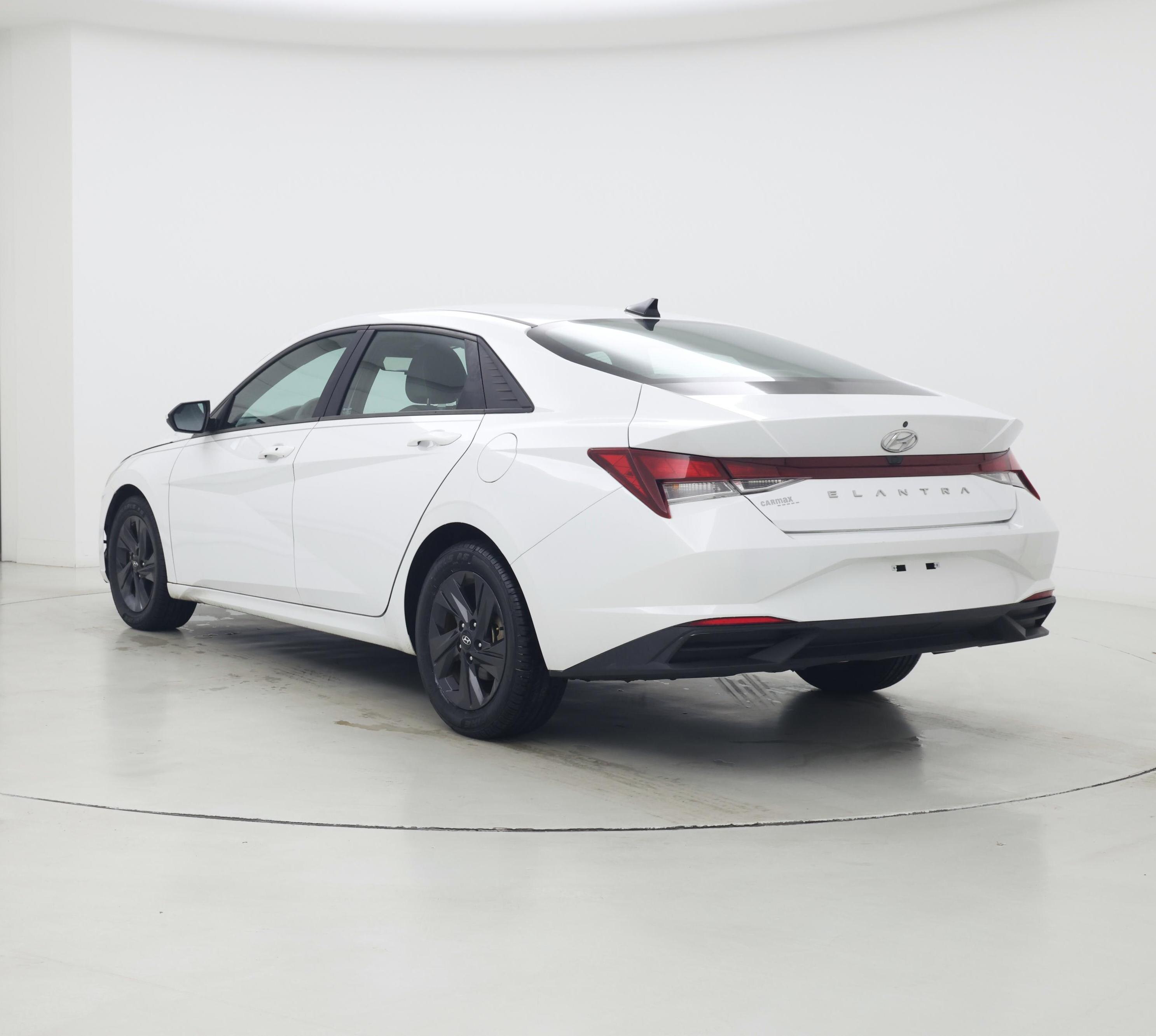 Thumbnail: 2022 Hyundai Elantra - 2