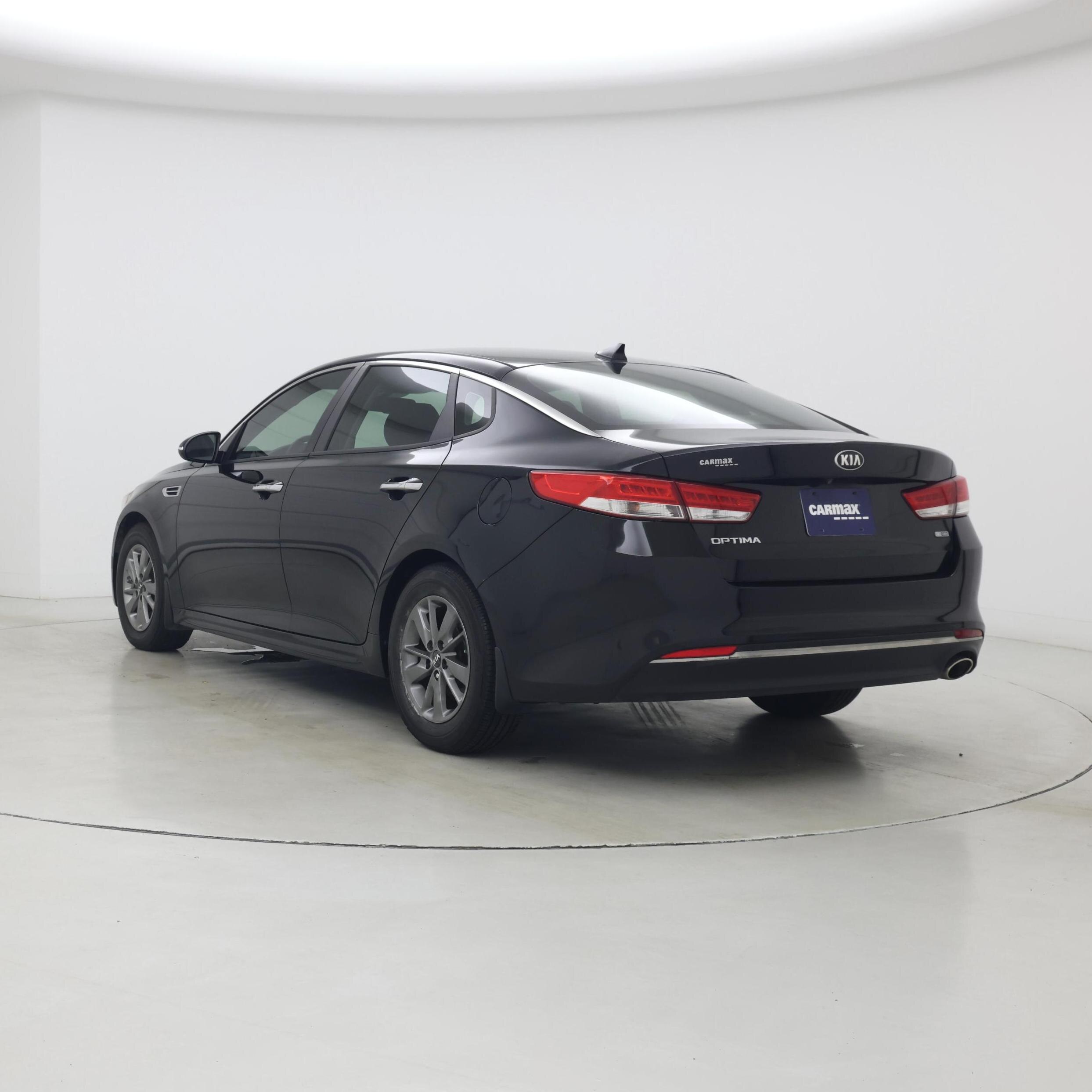 Thumbnail: 2016 Kia Optima - 2