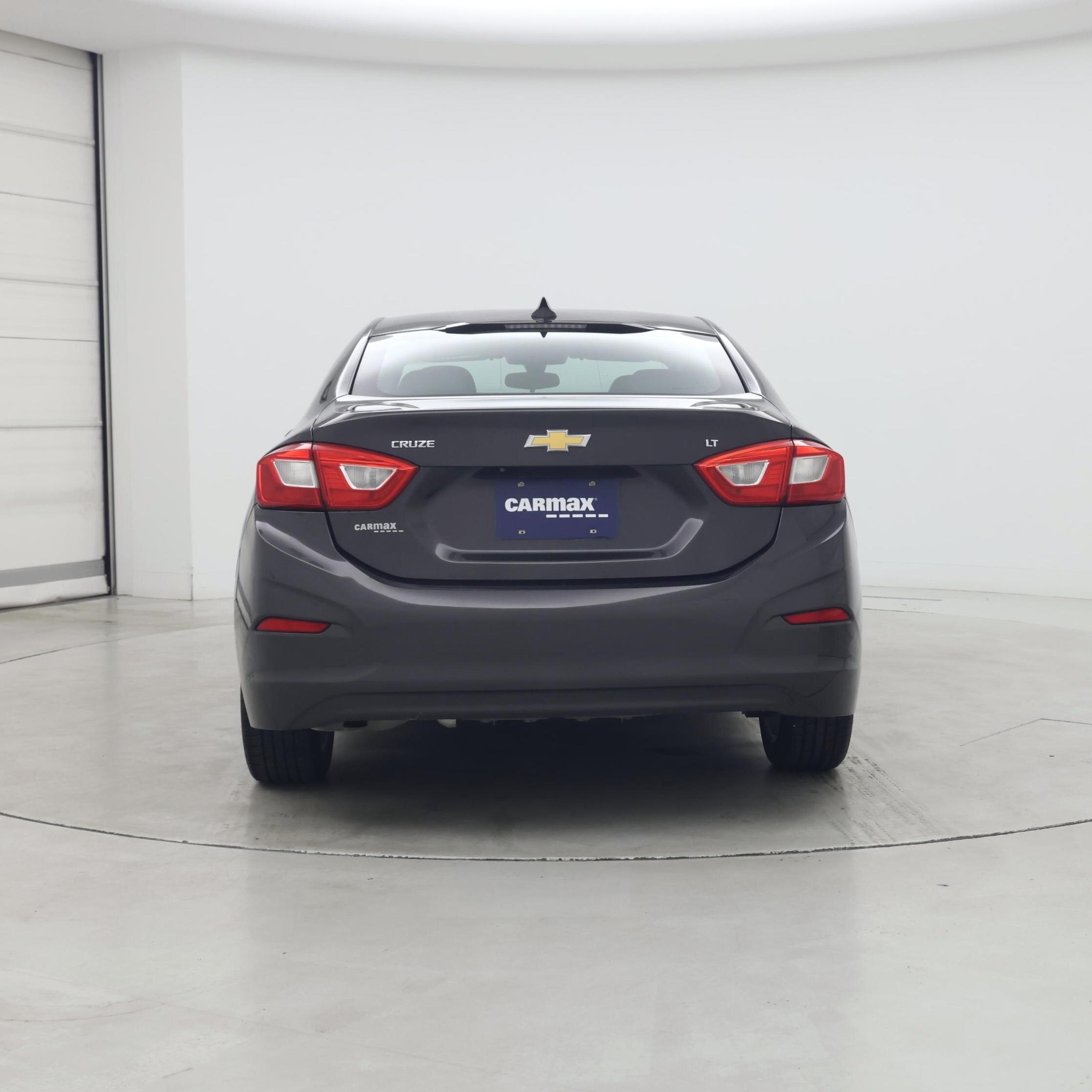 Thumbnail: 2017 Chevrolet Cruze - 6