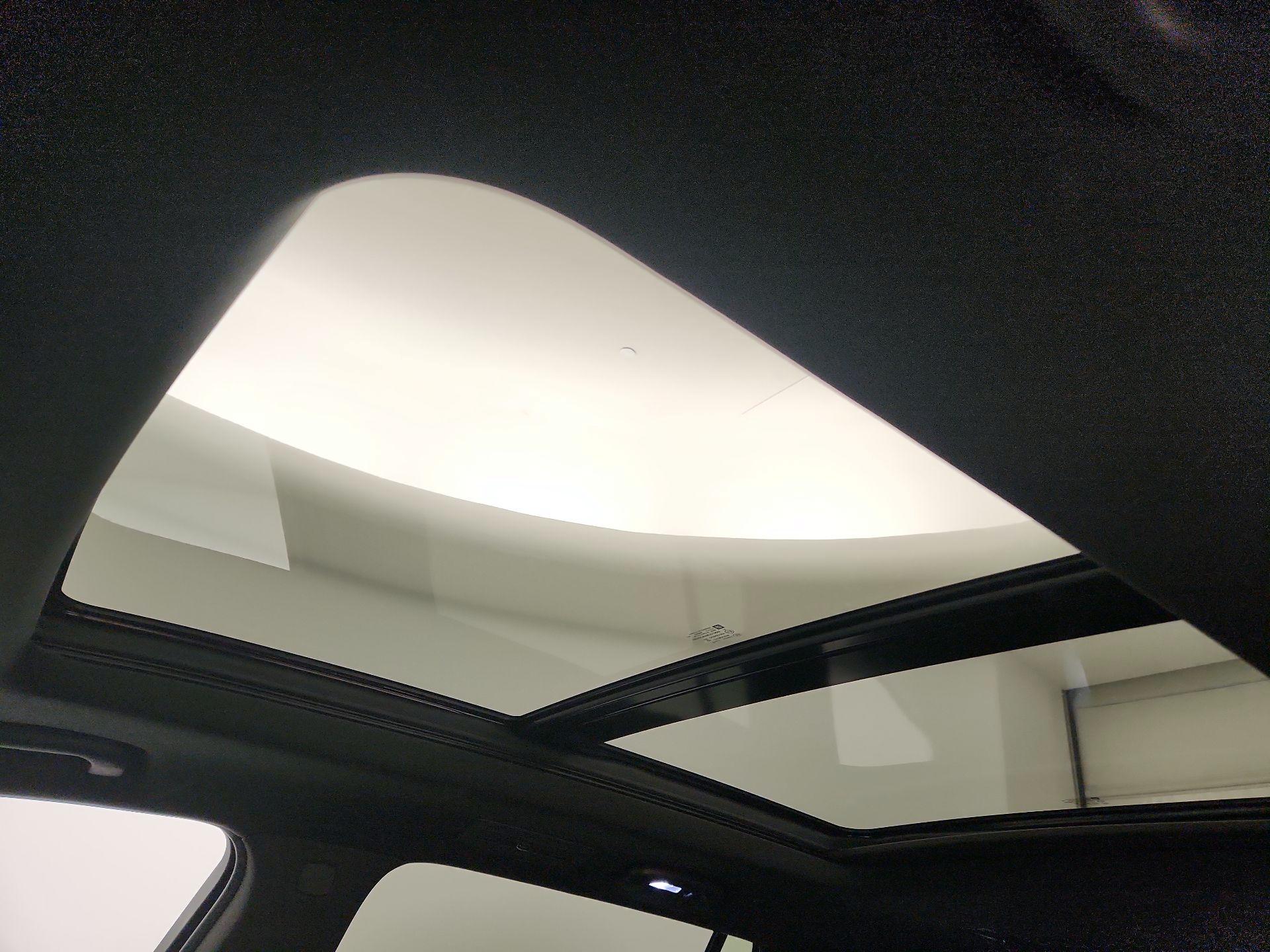Thumbnail: 2020 Cadillac XT6 - 19