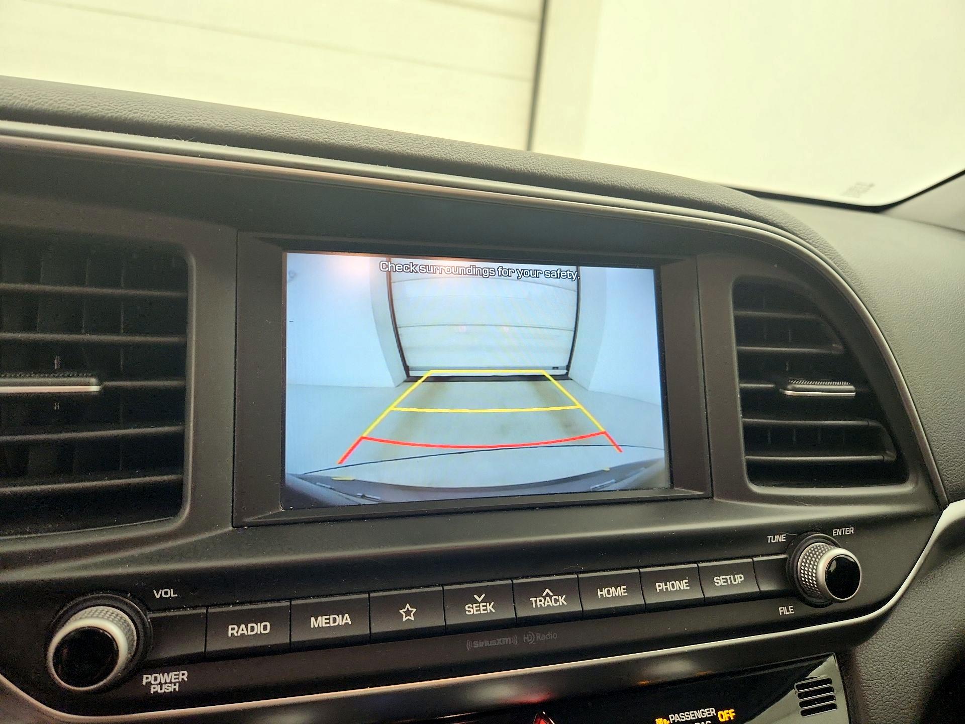 Thumbnail: 2020 Hyundai Elantra - 14