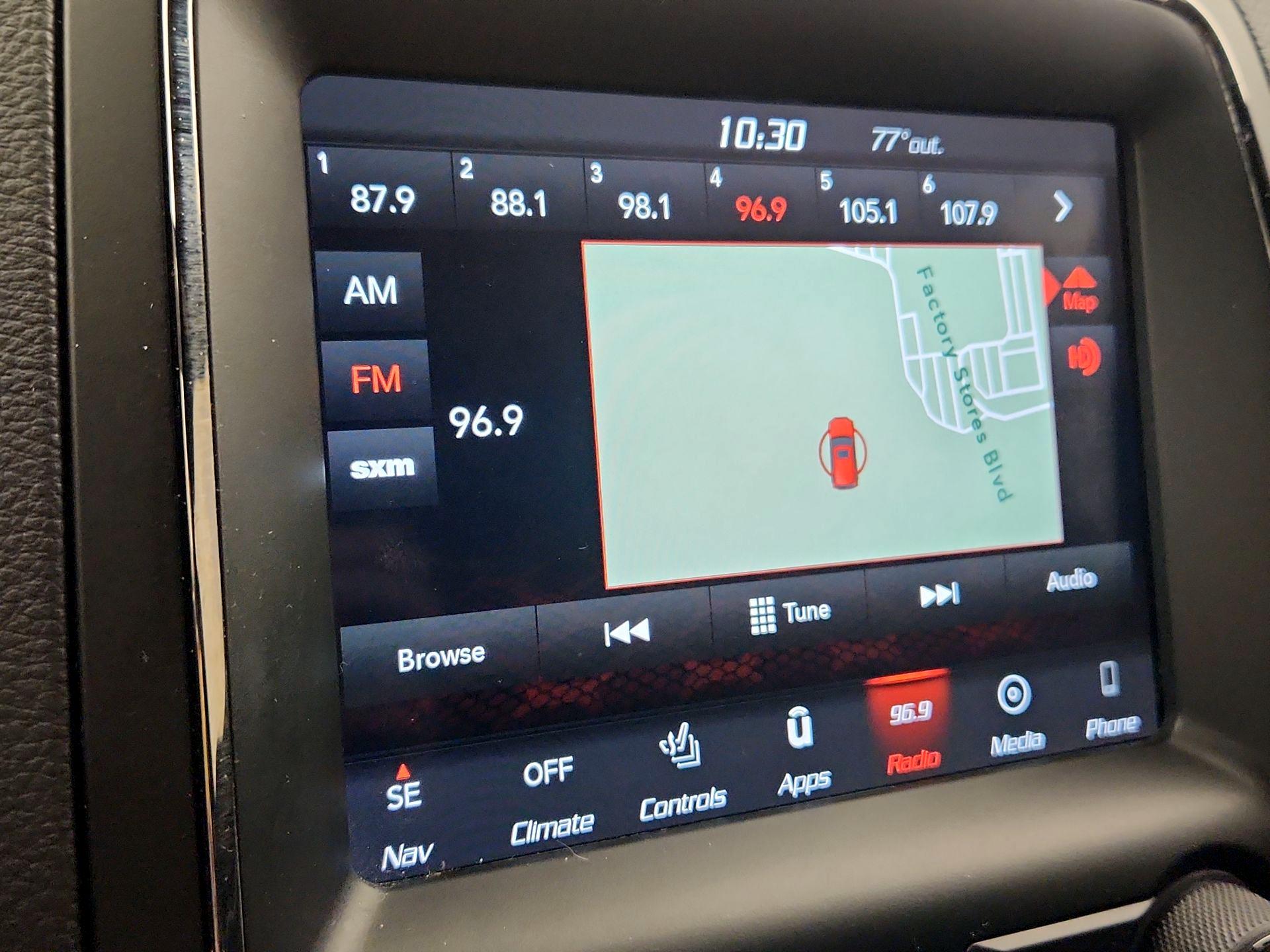Thumbnail: 2019 Dodge Durango - 16