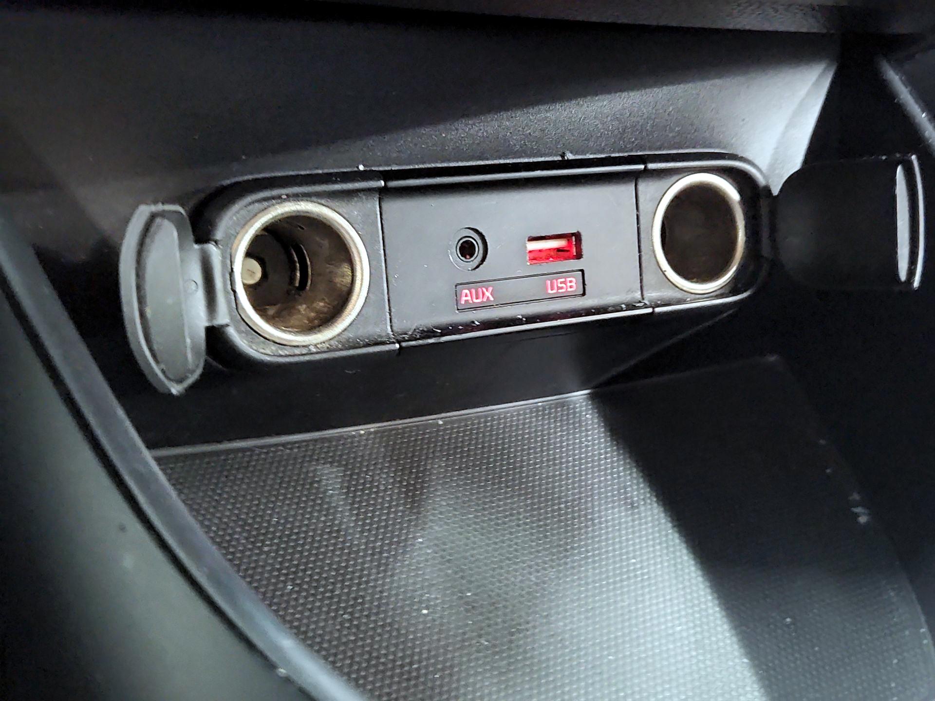 Thumbnail: 2017 Kia Soul - 18