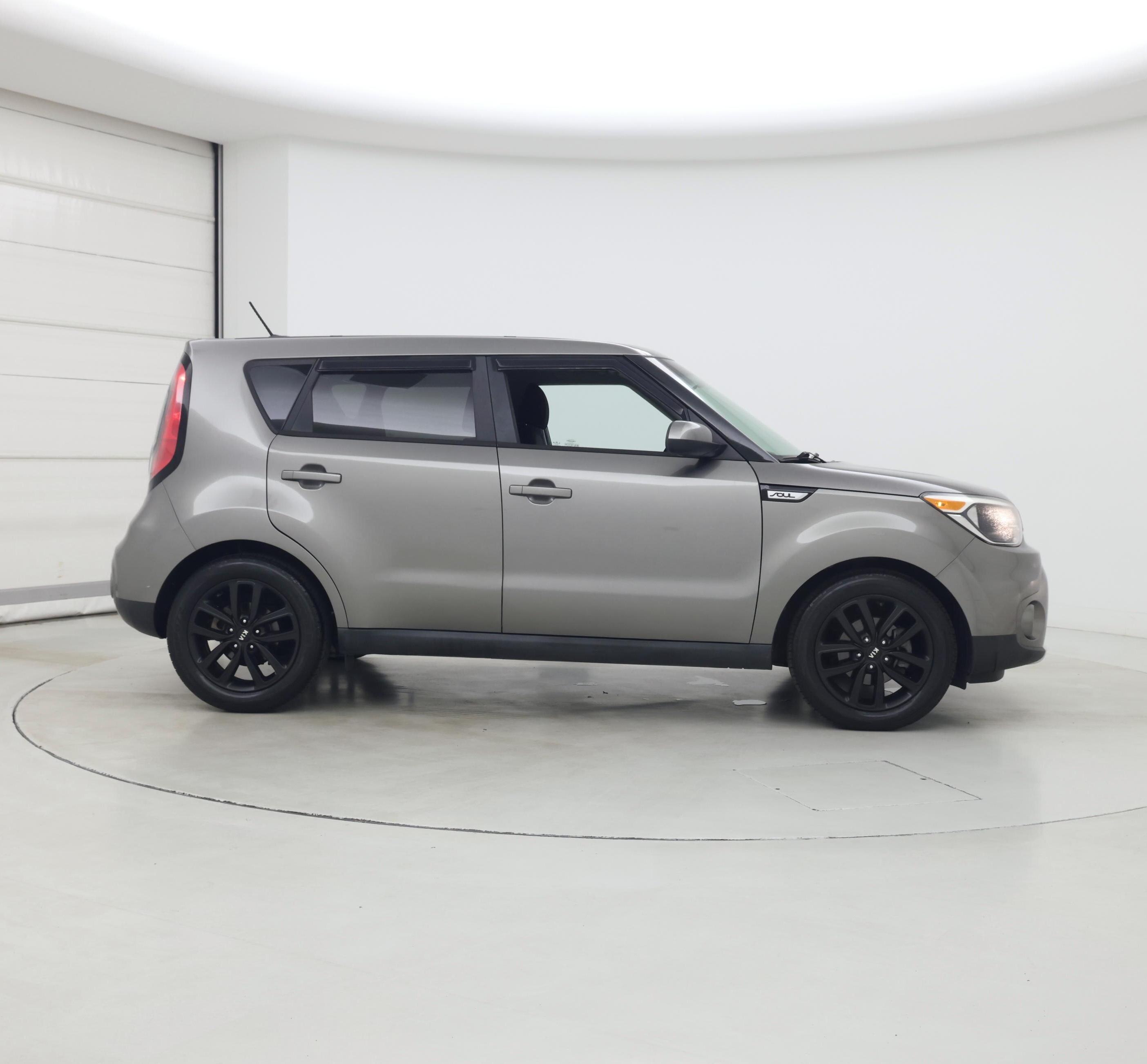 Thumbnail: 2017 Kia Soul - 7