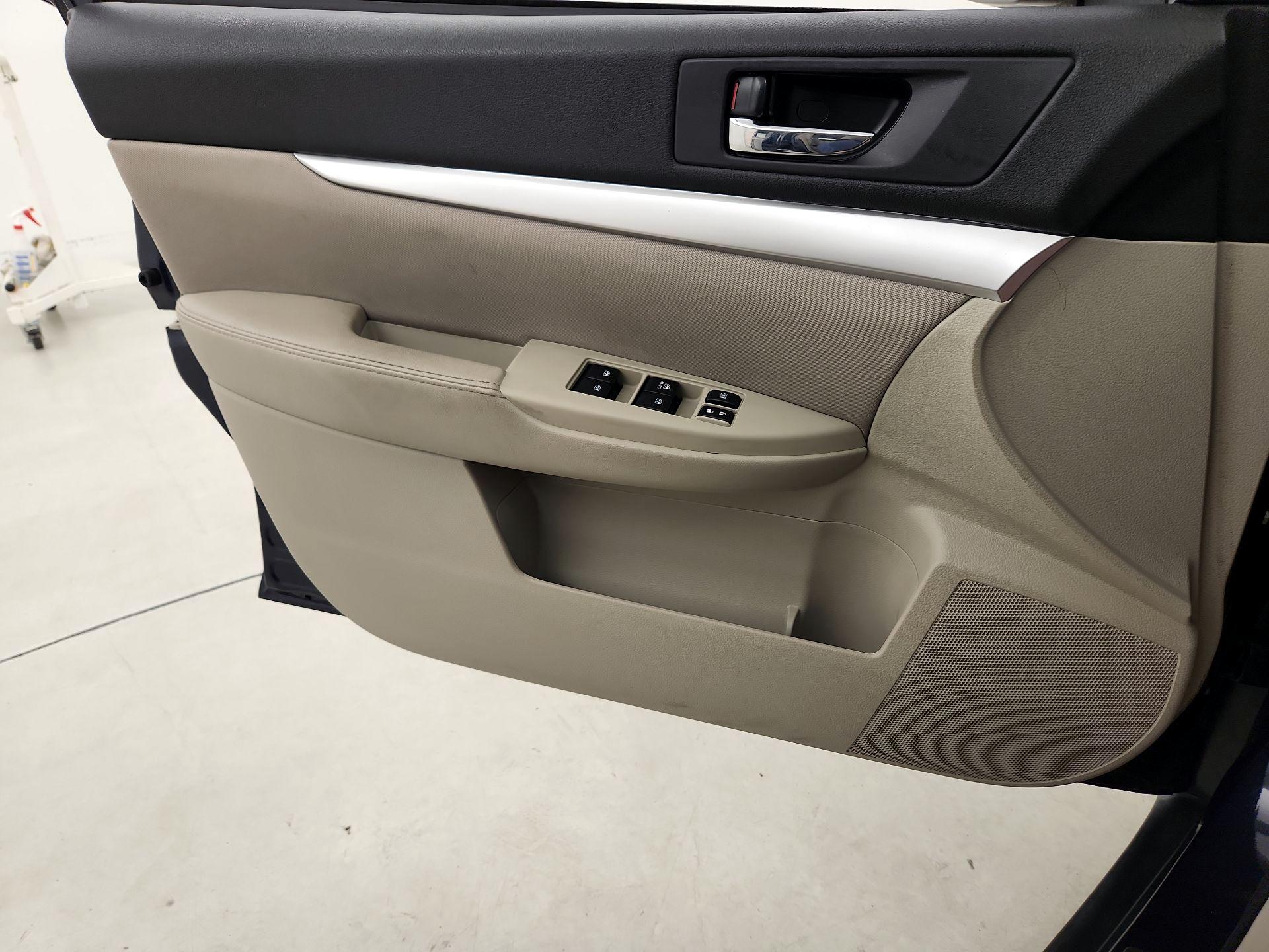 Thumbnail: 2014 Subaru Outback - 12