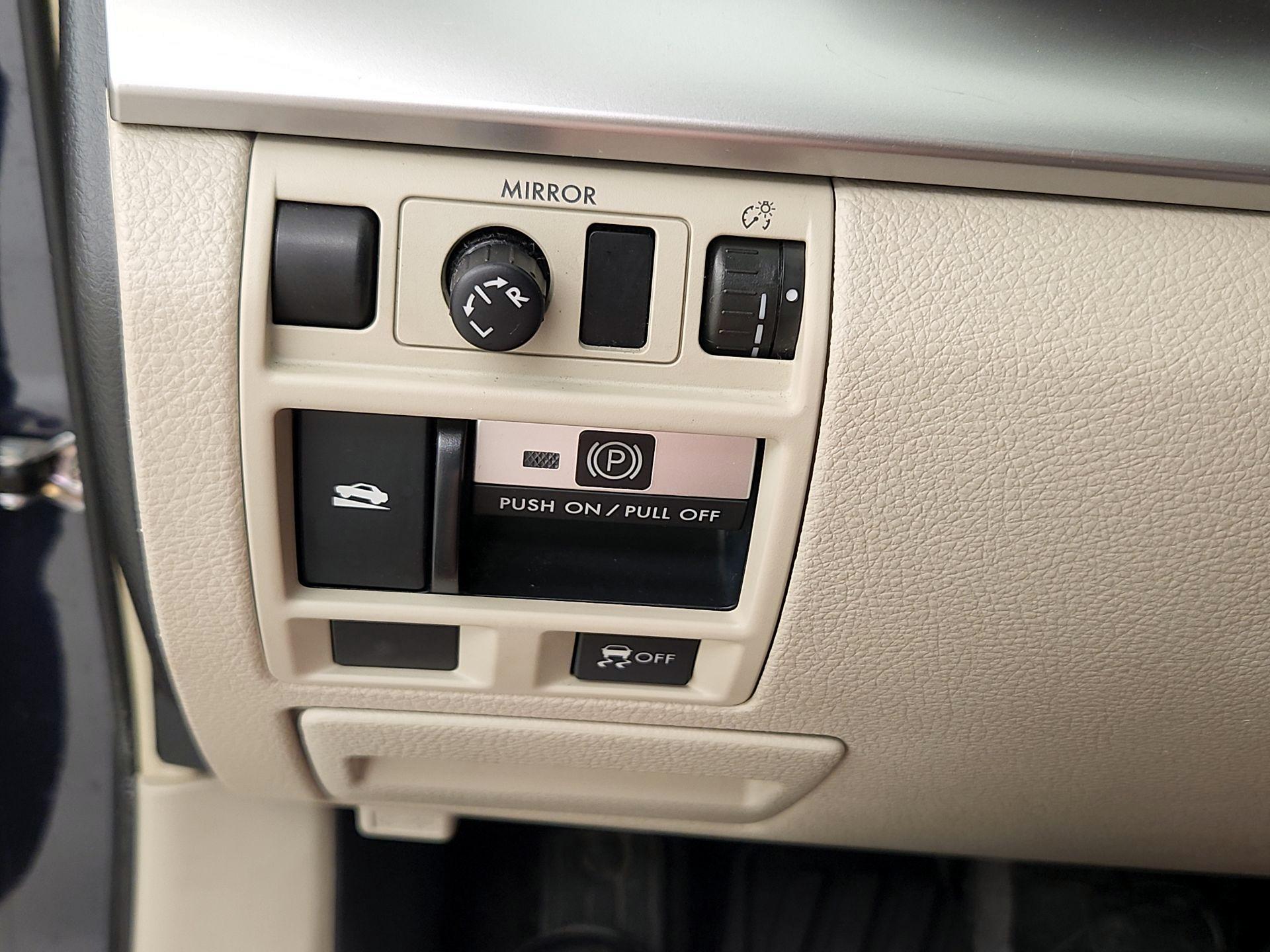 Thumbnail: 2014 Subaru Outback - 13