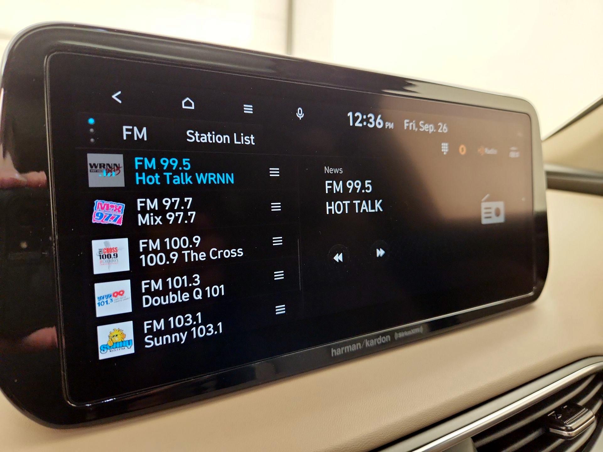 Thumbnail: 2023 Hyundai Santa Fe - 16