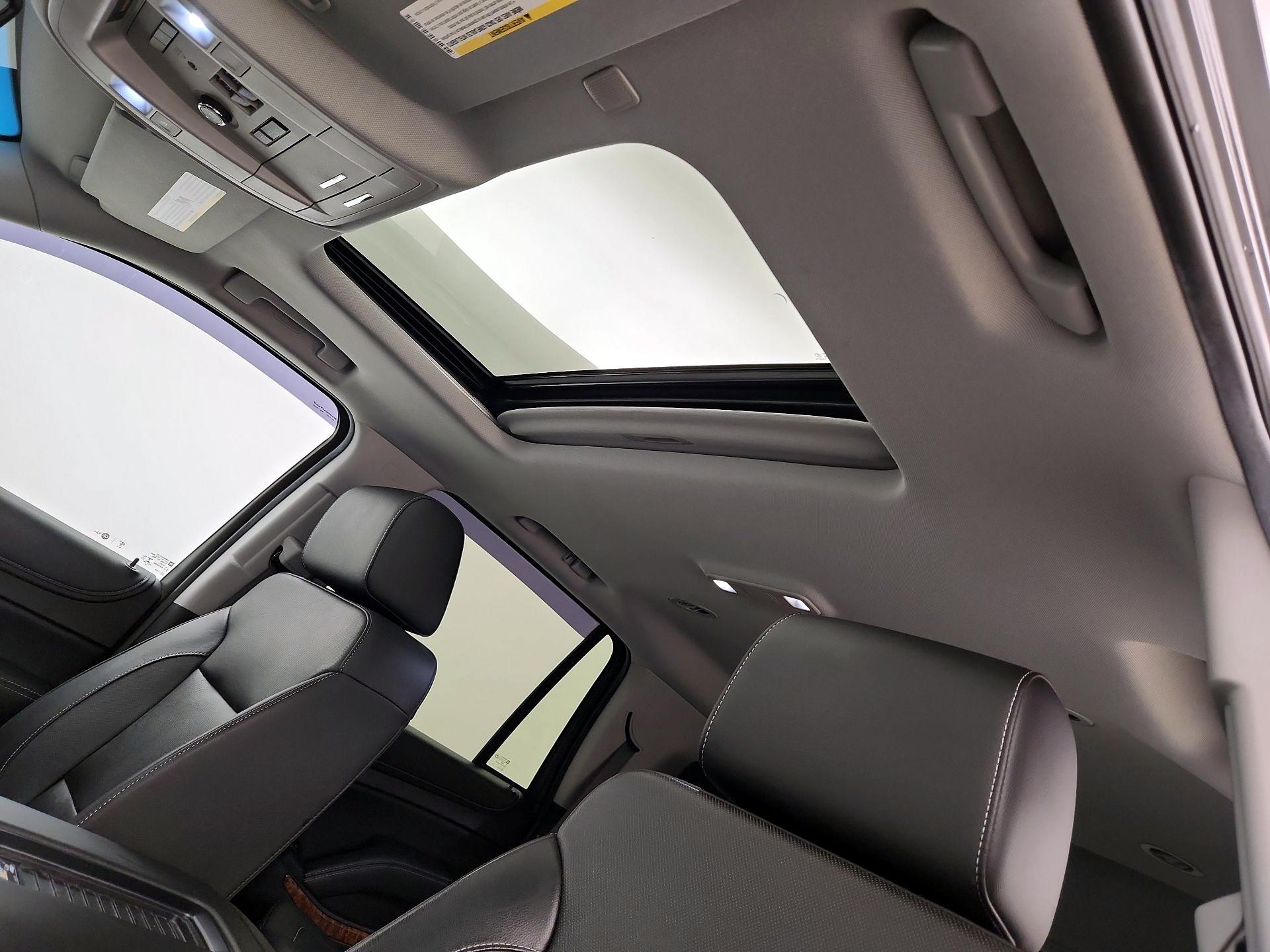 Thumbnail: 2018 Chevrolet Tahoe - 20