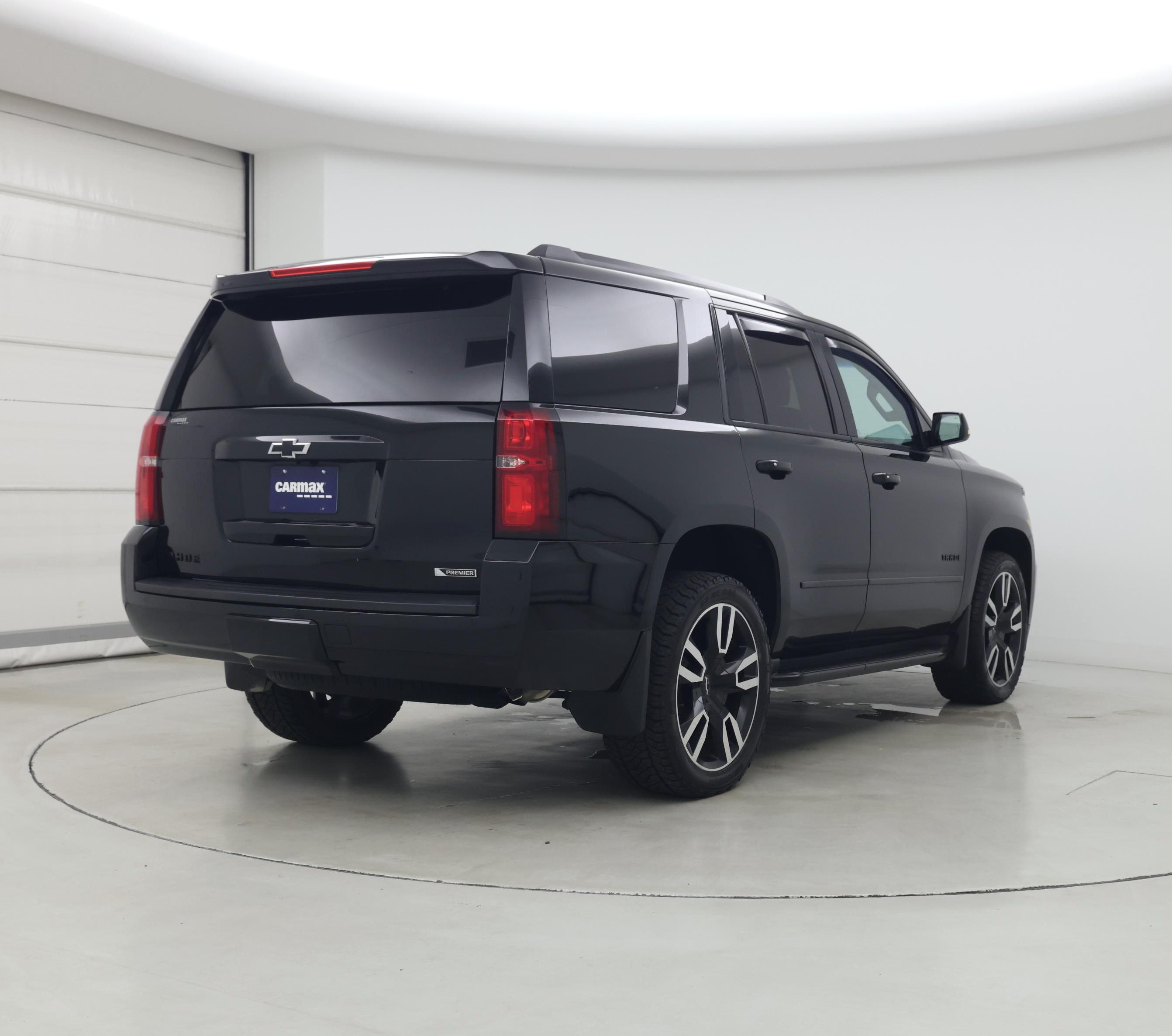 Thumbnail: 2018 Chevrolet Tahoe - 8