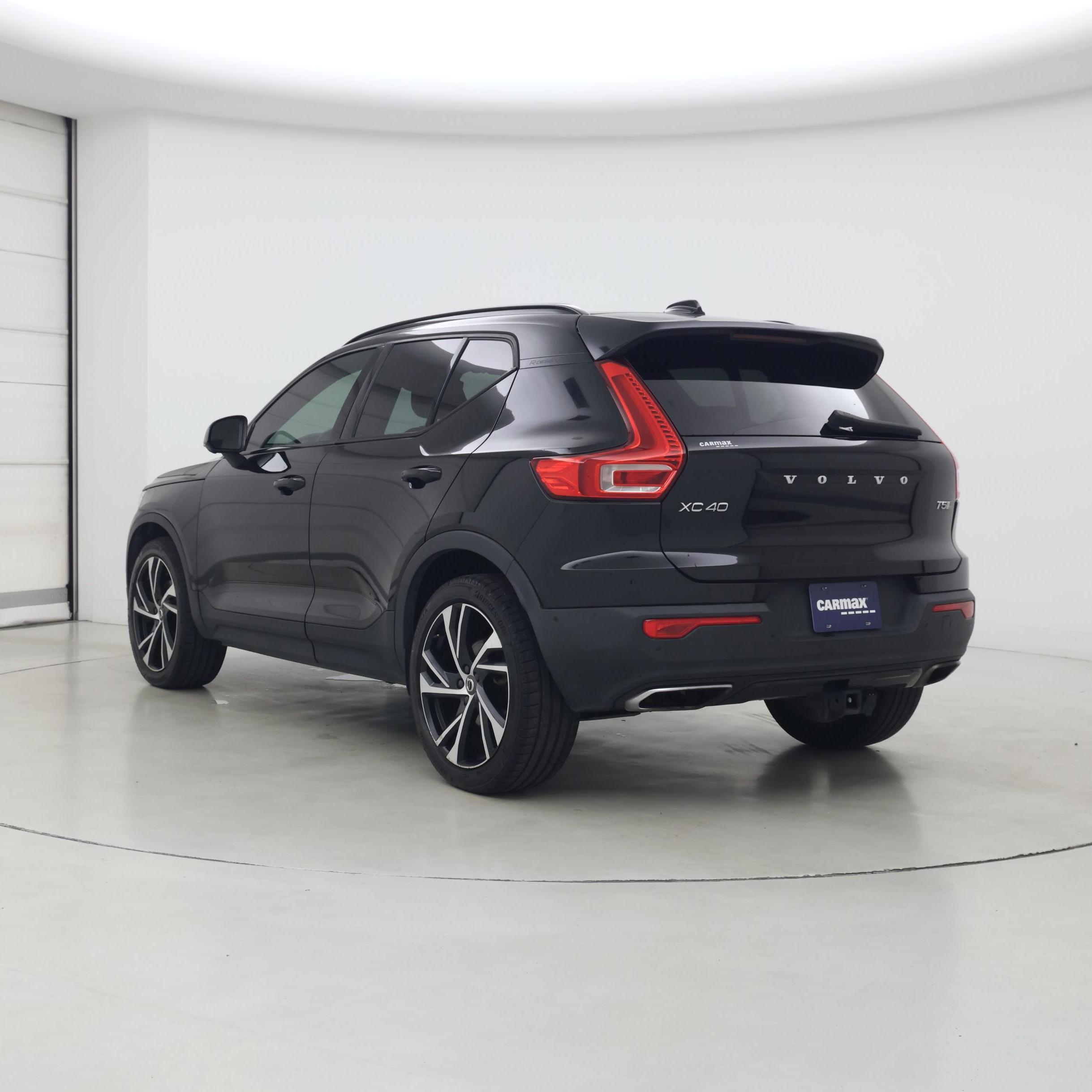 Thumbnail: 2019 Volvo XC40 - 2